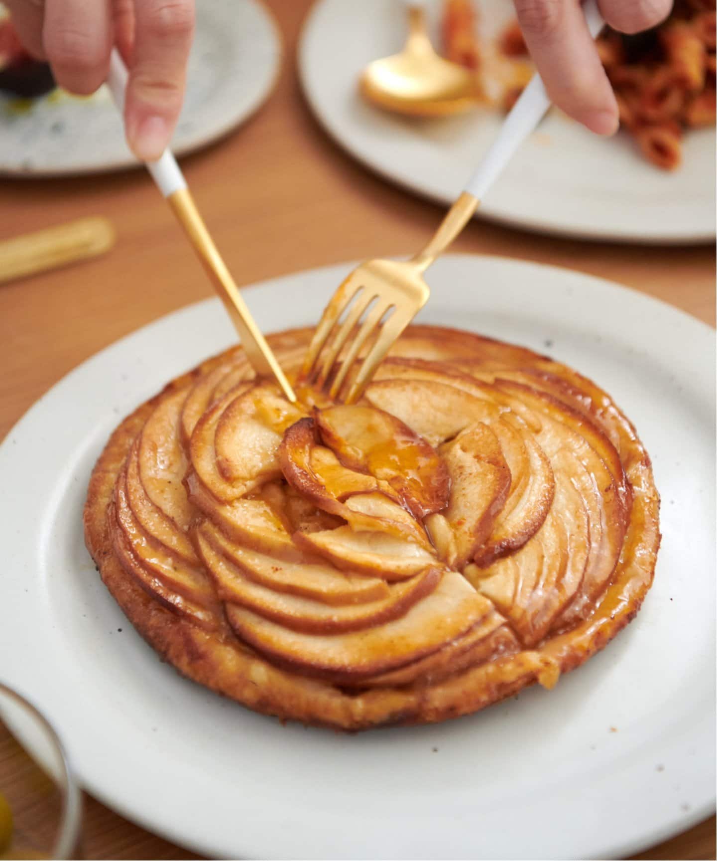 Cutipol/クチポール】GOA ディナーフォーク ホワイト×ゴールド（食器