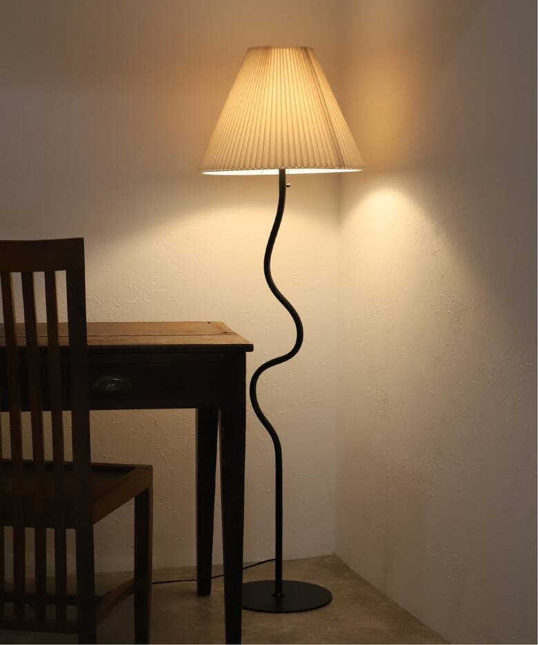 予約》WAVY FLOOR LAMP ウェービー フロアランプ（照明）｜JOURNAL 