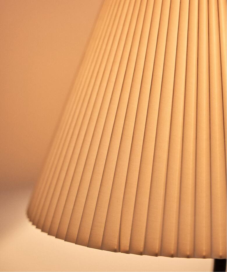 予約》WAVY FLOOR LAMP ウェービー フロアランプ（照明）｜JOURNAL 