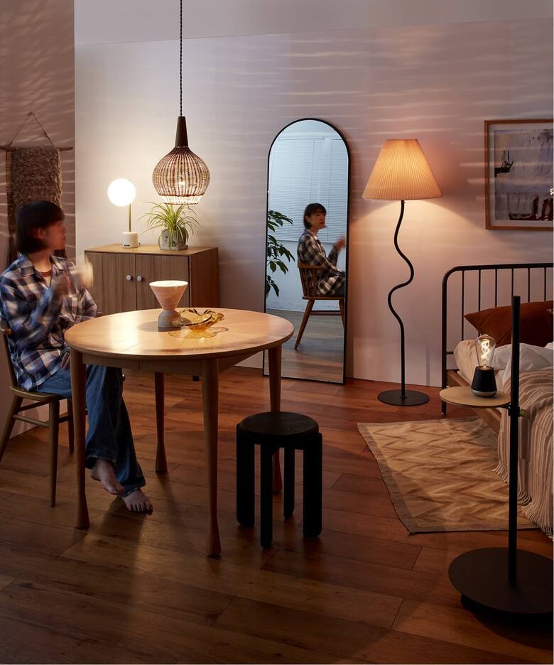 予約》WAVY FLOOR LAMP ウェービー フロアランプ（照明）｜JOURNAL 