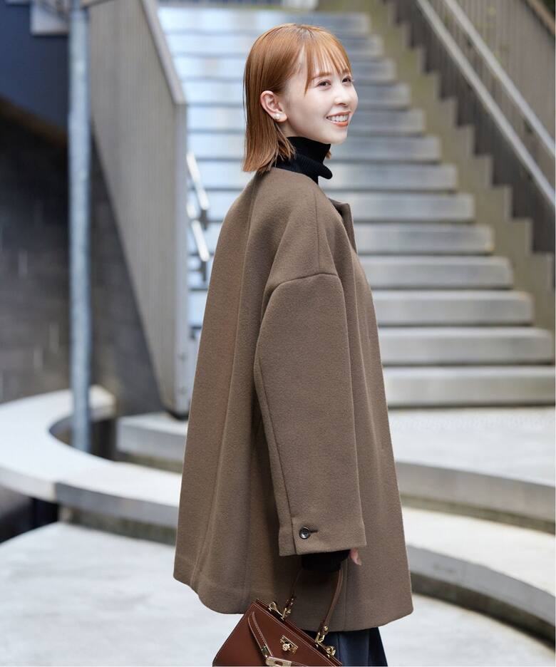 ウールダブルモッサ ノーカラーショートコート（ノーカラーコート  