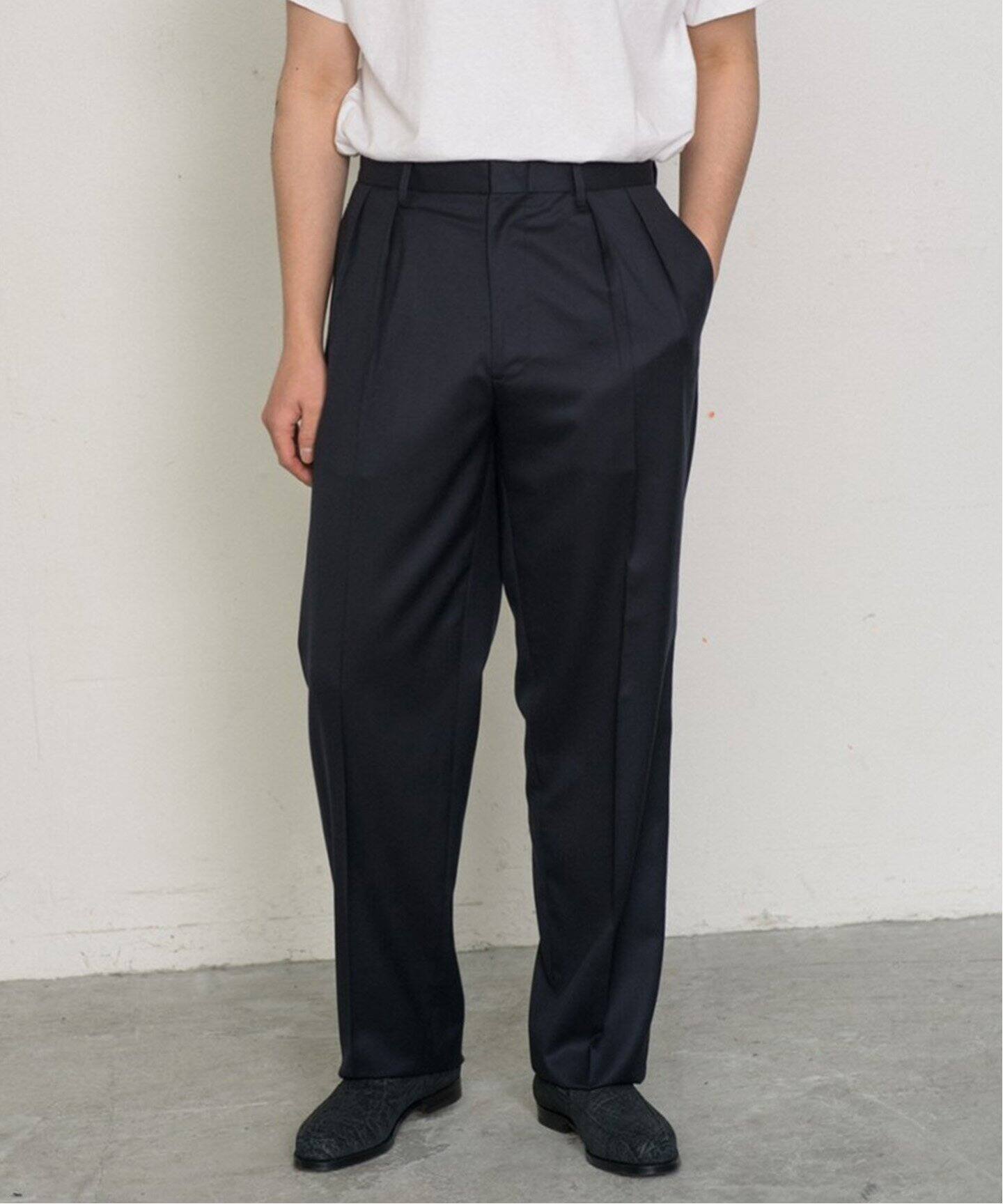 LE / エルイー】2TUCK WOOL PANTS（スラックス）｜L