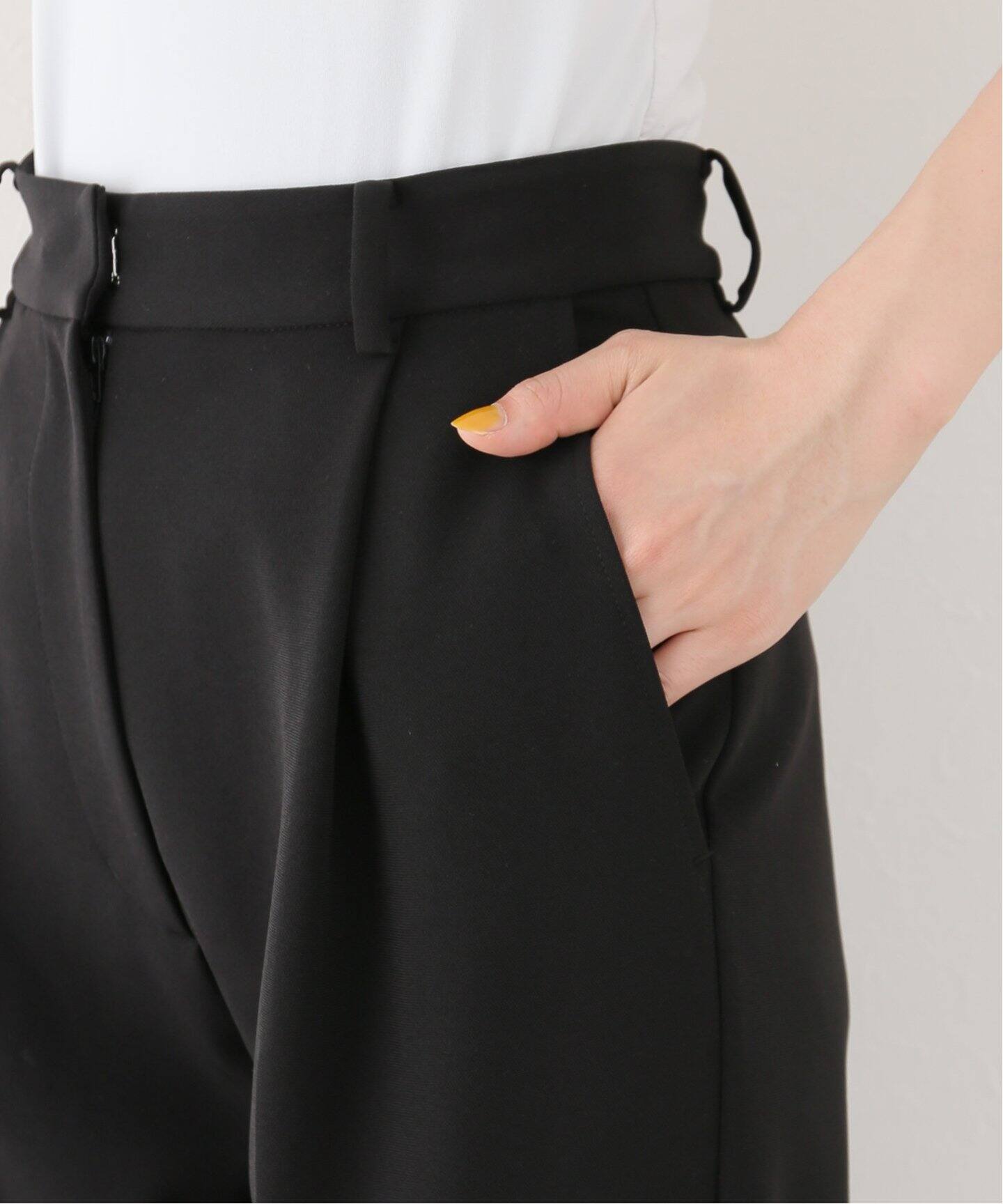 CLANE / クラネ】ROUNDED LINE TUCK PANTS（スラックス）｜BOICE FROM 