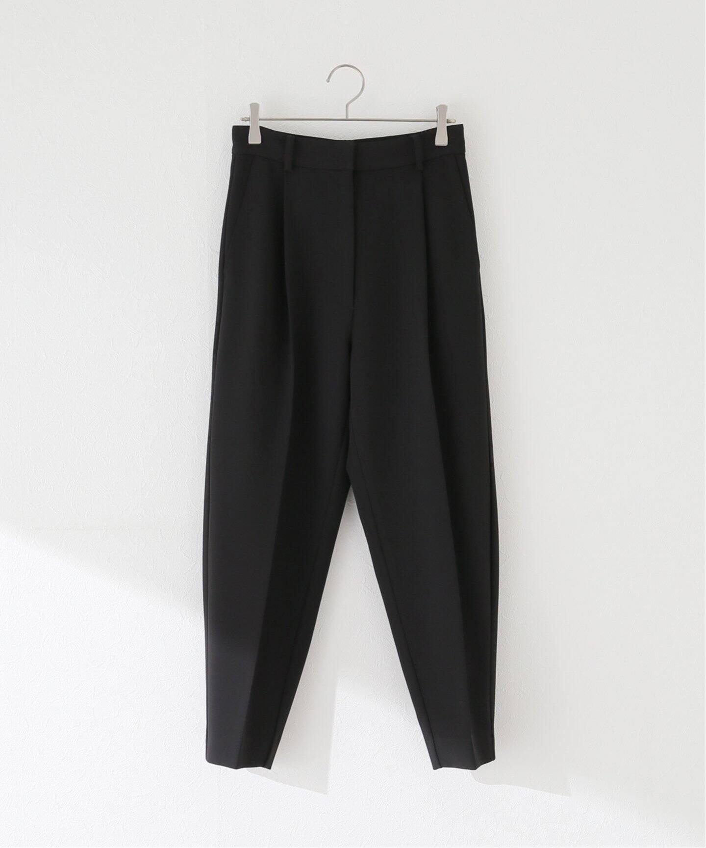 CLANE / クラネ】ROUNDED LINE TUCK PANTS（スラックス）｜BOICE FROM  
