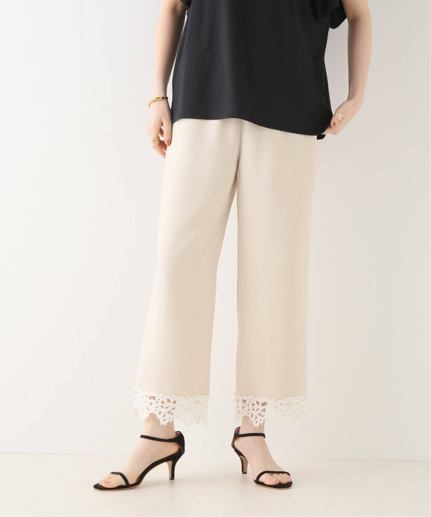 裾レースパンツ（その他パンツ）｜La Totalite（ラ トータリテ  