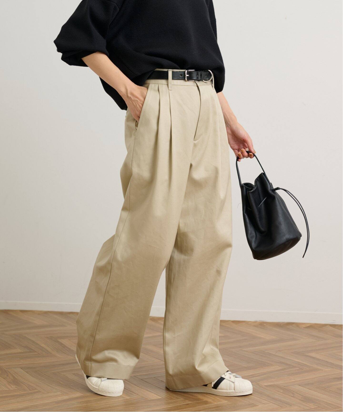 CHINOワイドパンツ（チノパンツ）｜FRAMeWORK（フレームワーク）の通販  