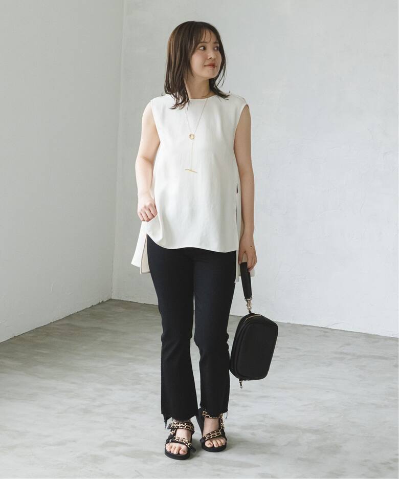 MOTHER】INSIDER CROP STEP FRAY(ブラック)（デニムパンツ・ジーンズ  