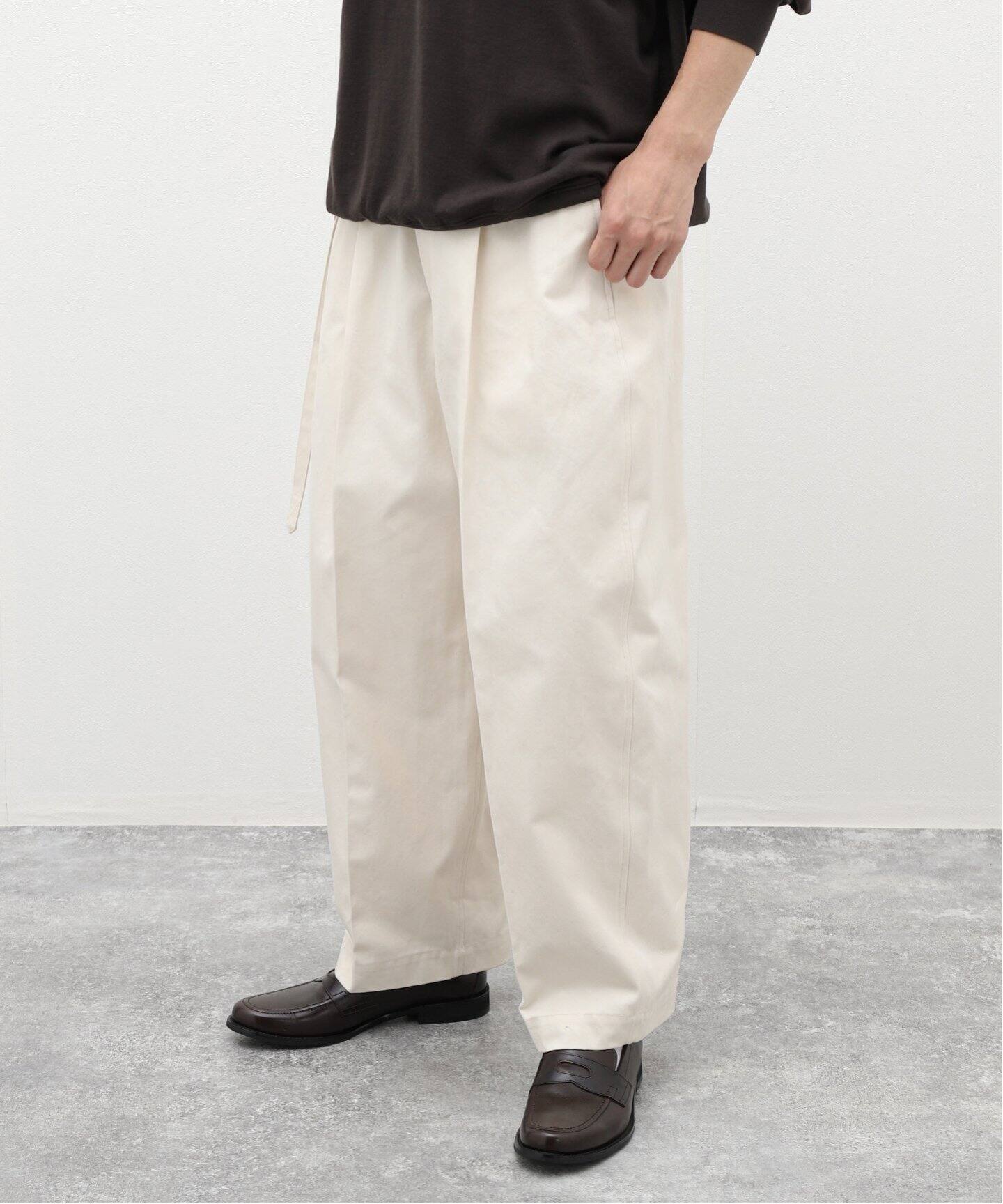 blurhms / ブラームス】Belted Chinos（スラックス）｜EDIFICE 