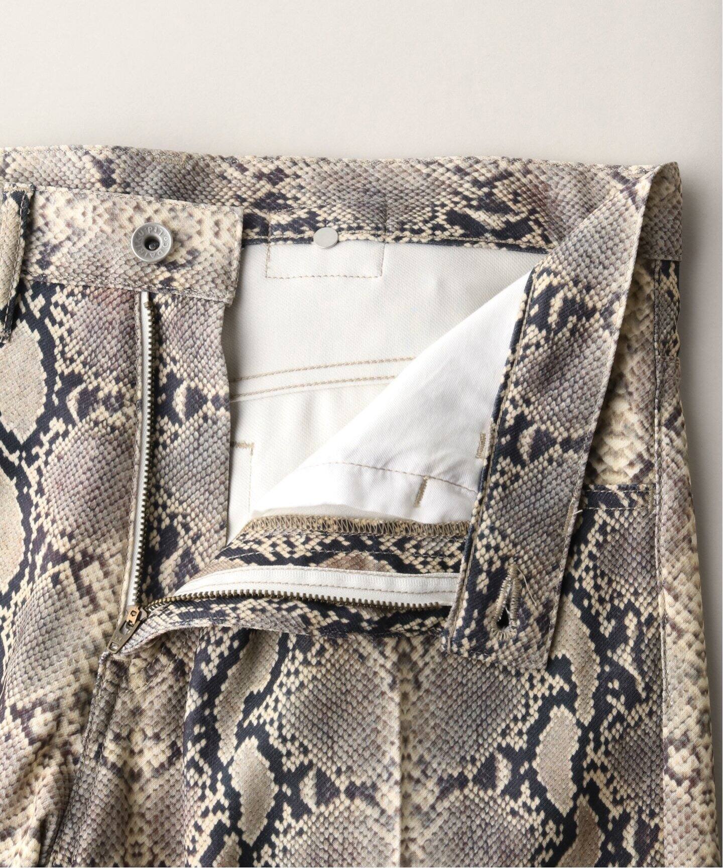 DAIRIKU / ダイリク】Python Flare Pressed Pants（スラックス 