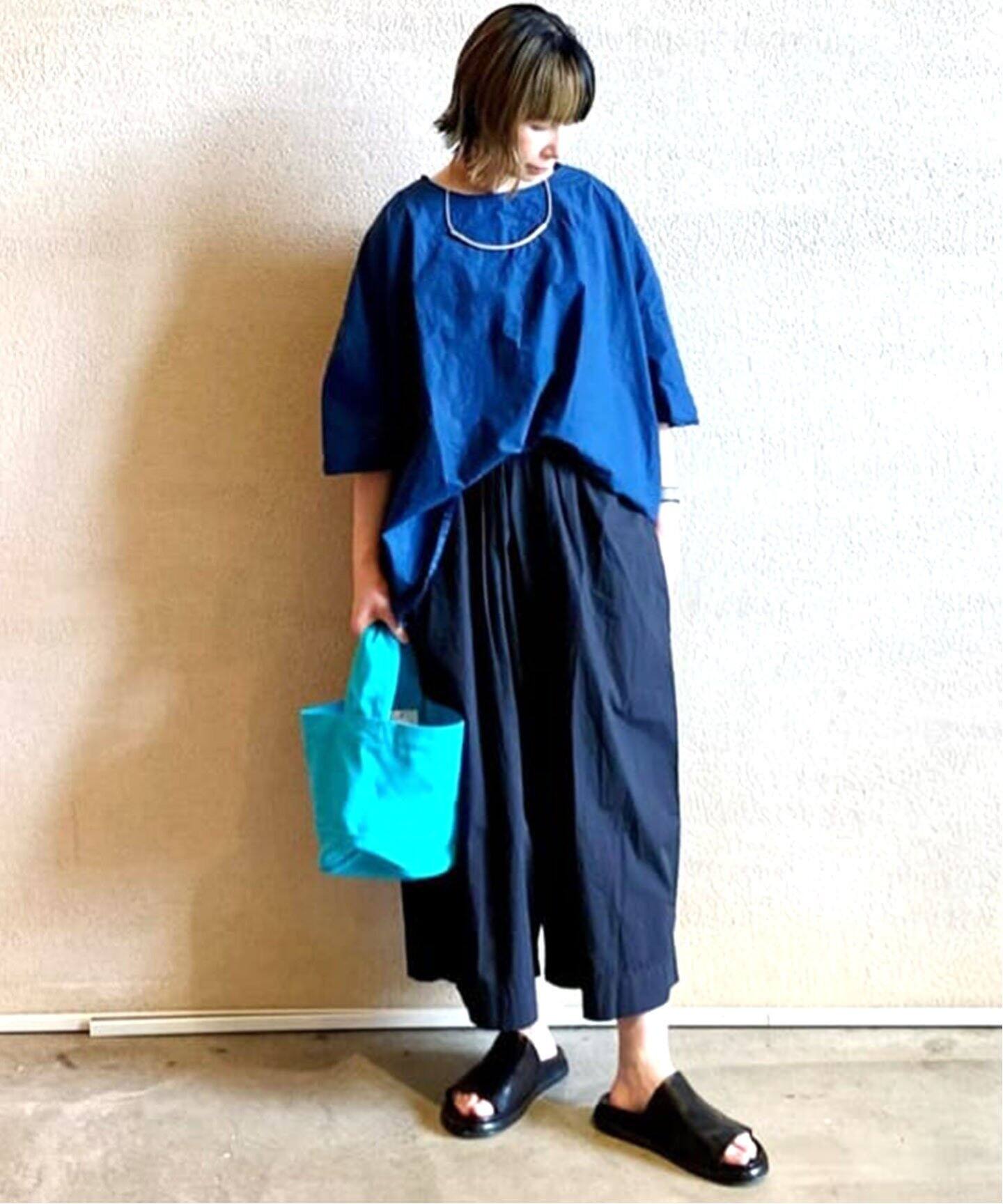 MANUELLE GUIBAL /マニュエルギバル】 SHORT OVERSIZED（その他パンツ 
