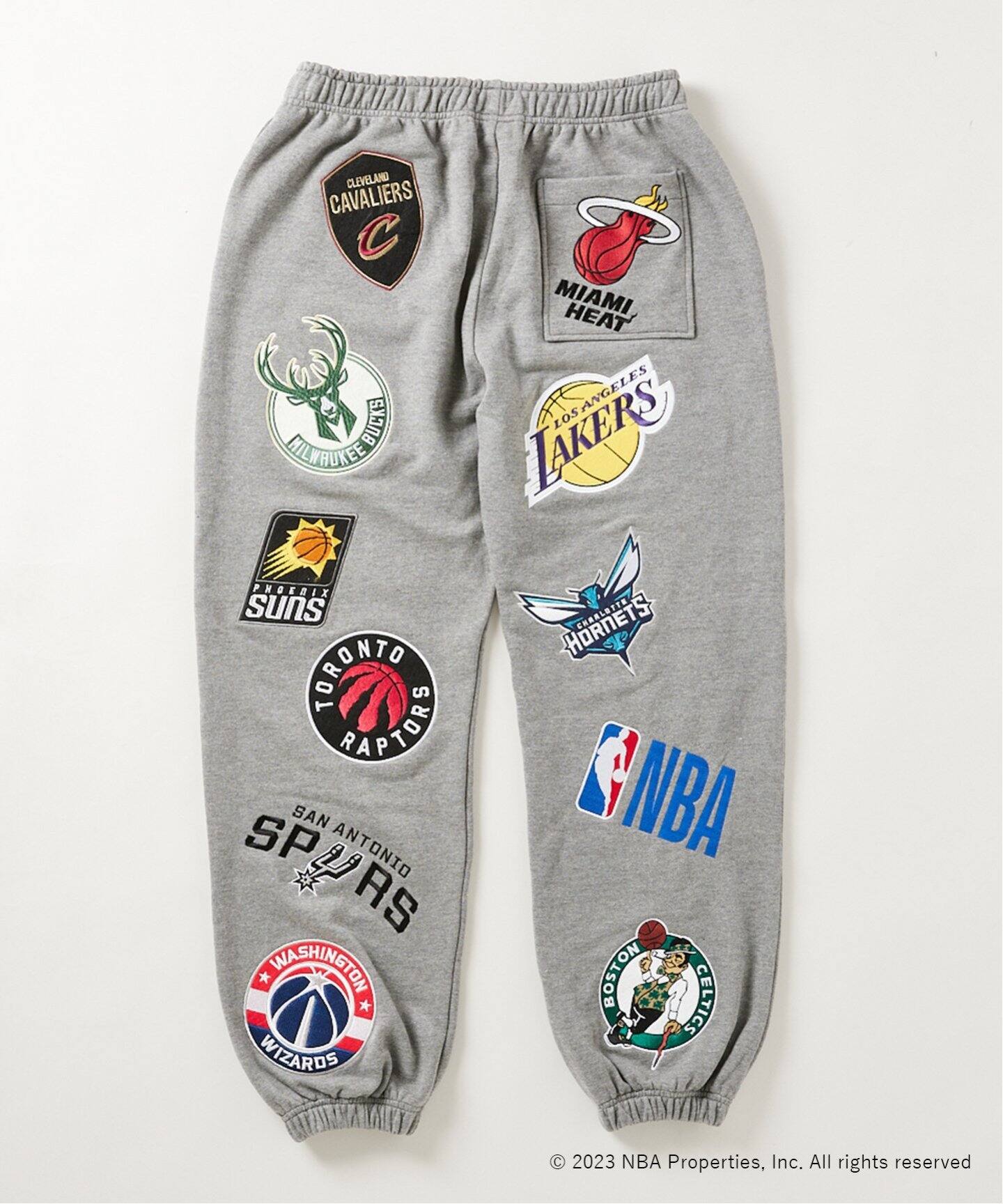Off The Court by NBA】別注 ロゴスウェットパンツ（スウェットパンツ 