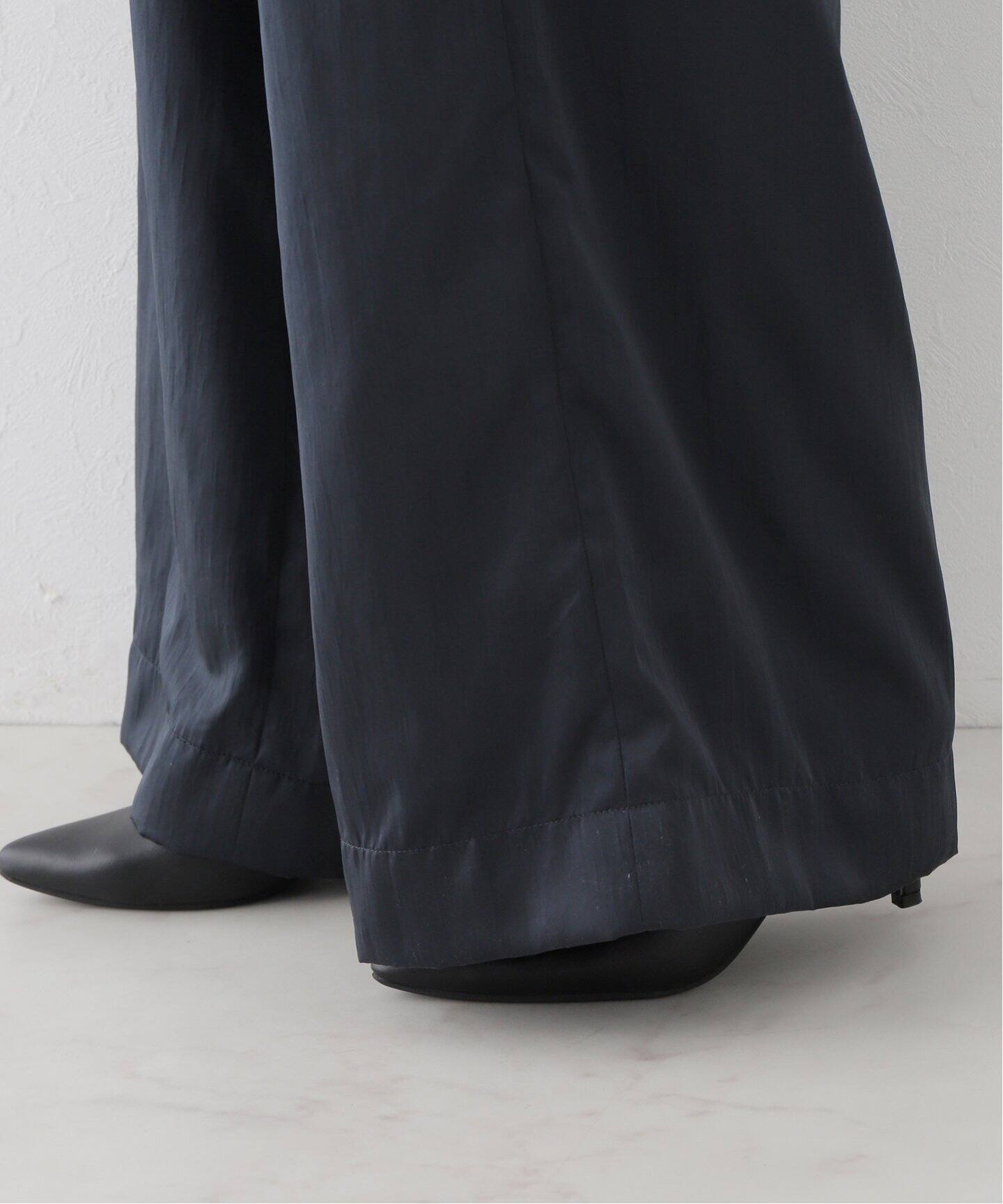 TIBI/ティビ】SHINY NYLON PLEATED STELLA CARGO PANTS（カーゴパンツ 