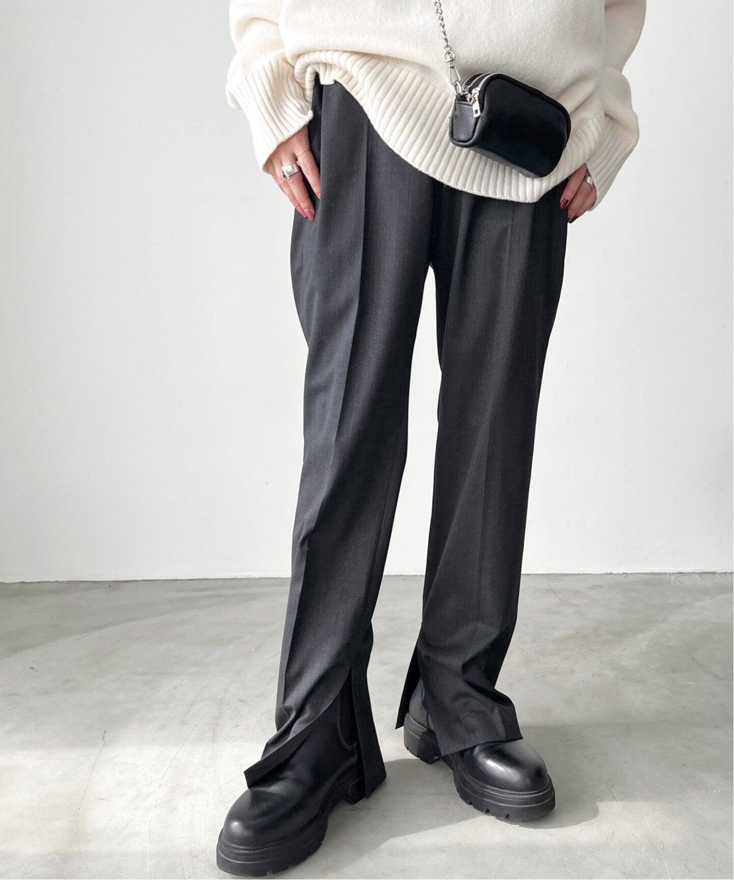 Wool polyester Inside slit Pants（スラックス）｜AP STUDIO 