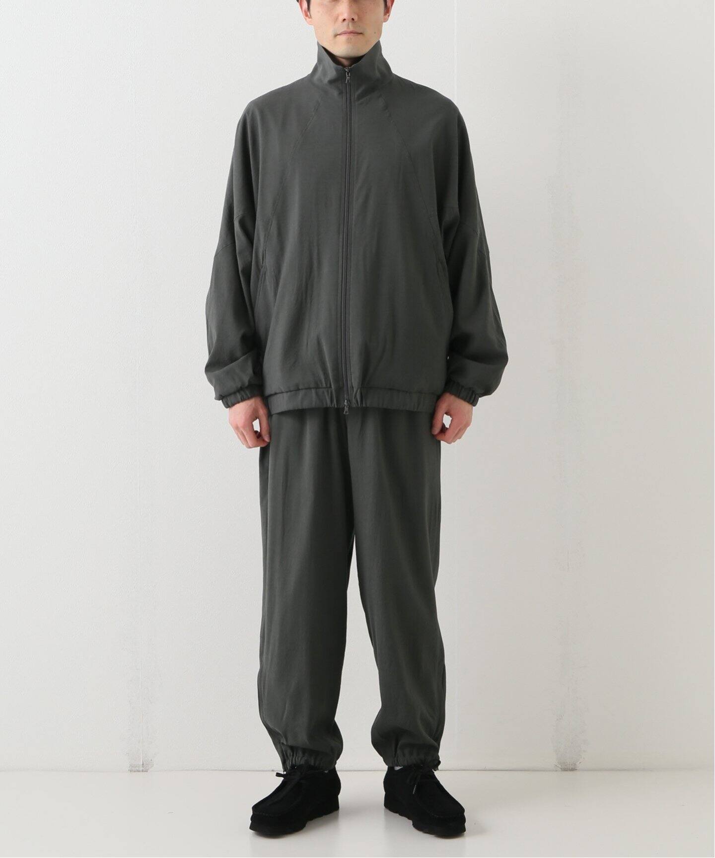 blurhms / ブラームス】 WOOL RAYON SILK TRACK PANTS（ジャージ 