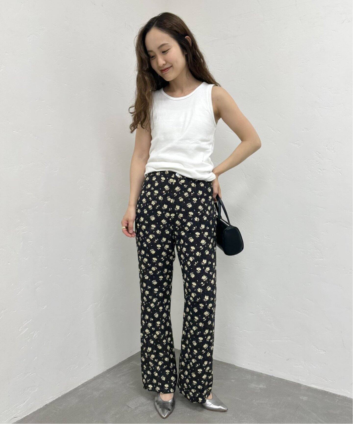 ヴィンテージフラワー フレアーパンツ（その他パンツ）｜EDIT.FOR LULU  