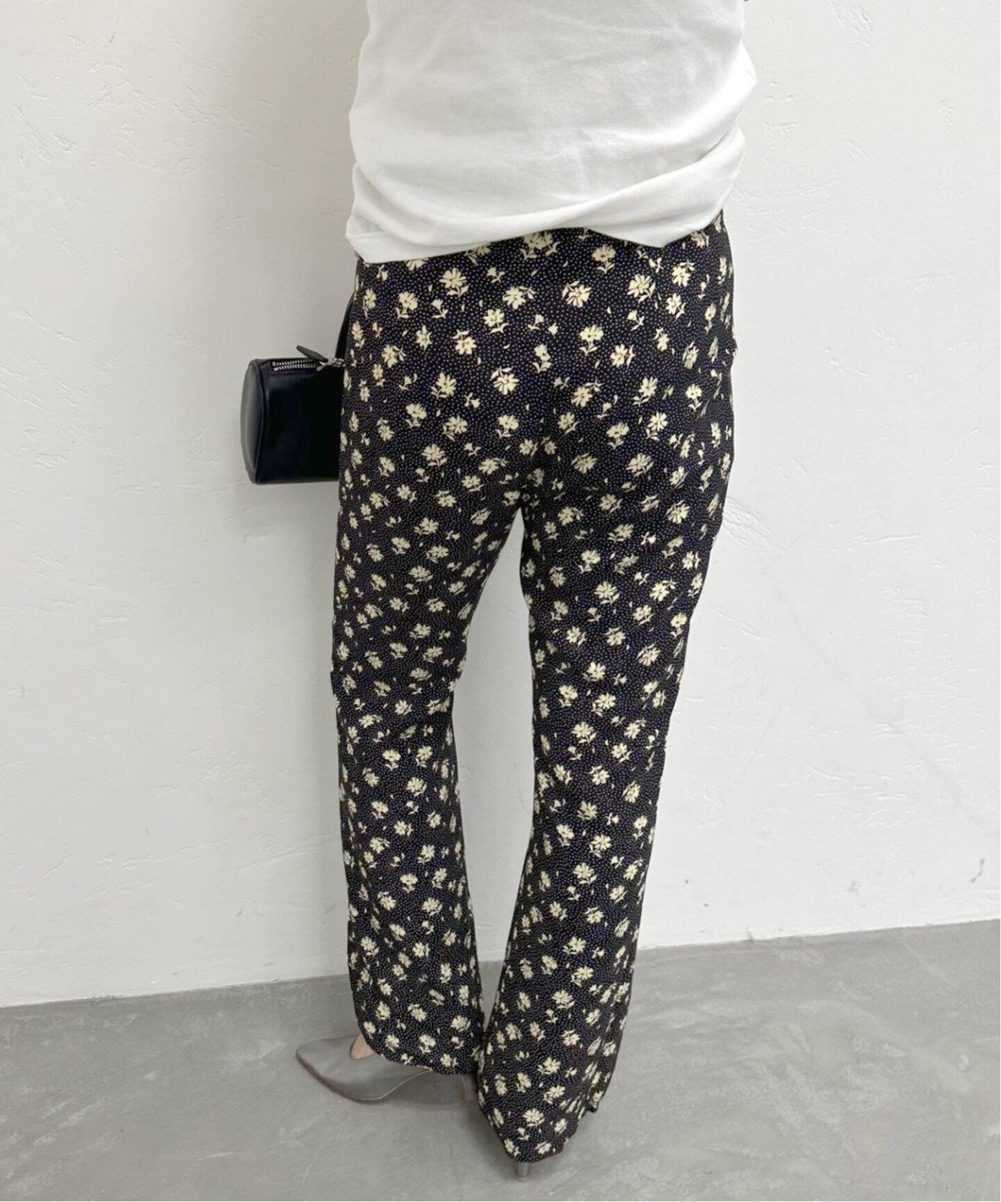 ヴィンテージフラワー フレアーパンツ（その他パンツ）｜EDIT.FOR LULU  