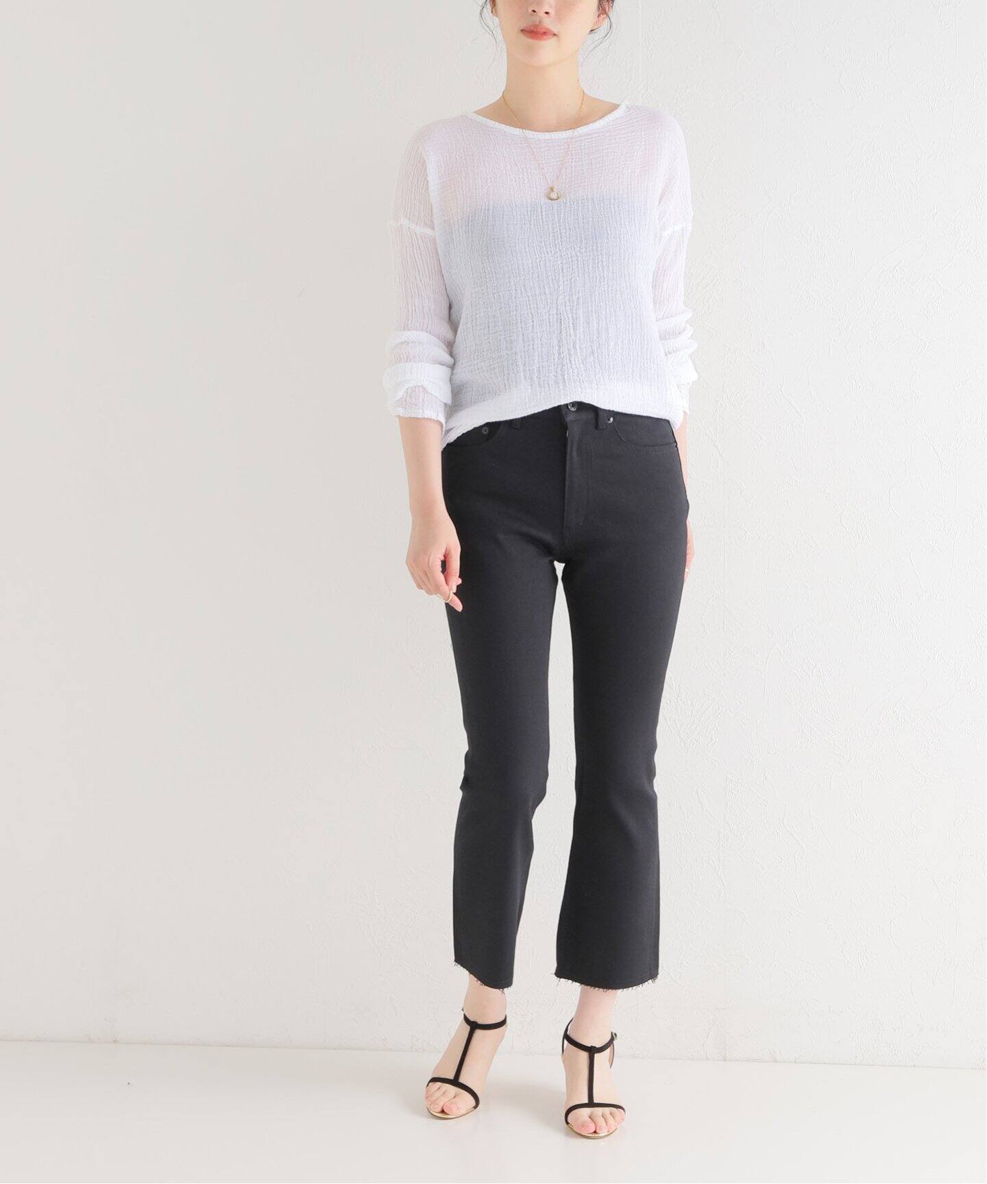 【MADISONBLUE/マディソンブルー】HEM CUT SLIM FLARE DENIM（デニムパンツ・ジーンズ）｜IENA（イエナ）の