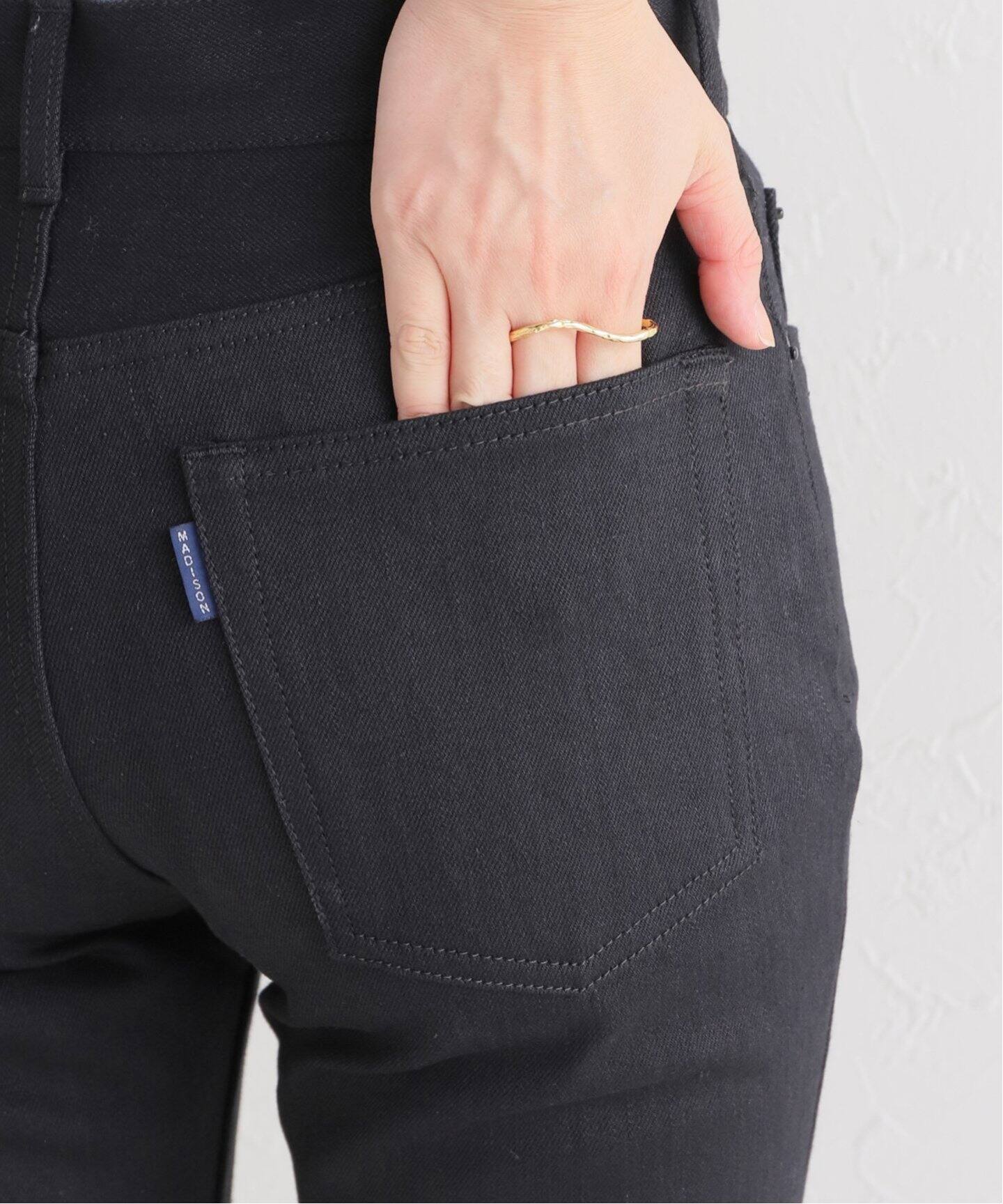 【MADISONBLUE/マディソンブルー】HEM CUT SLIM FLARE DENIM（デニムパンツ・ジーンズ）｜IENA（イエナ）の