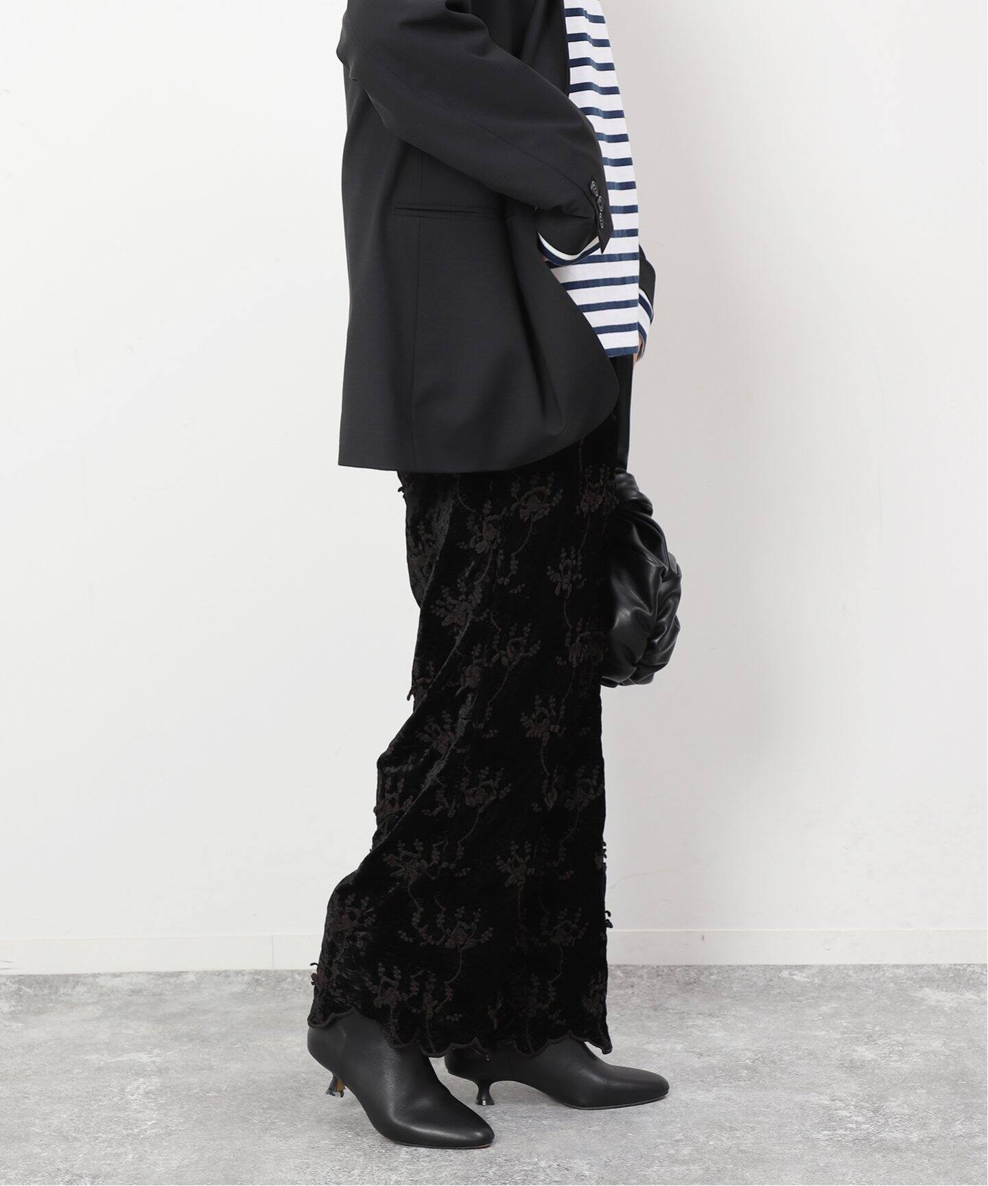 crinkle crinkle crinkle embroidery パンツ