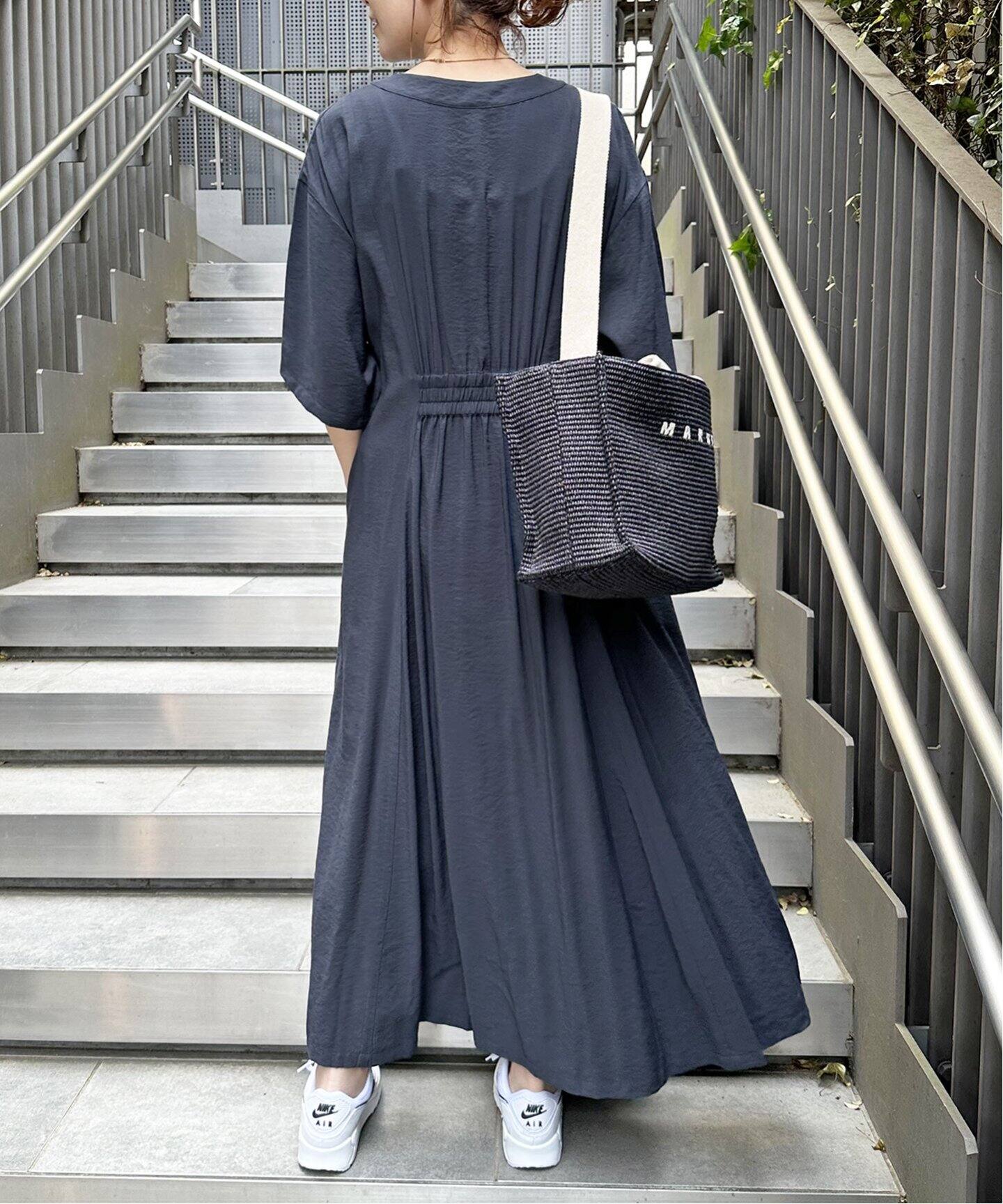 スパンドビーフィットフレアータックワンピース（ワンピース）｜Spick  