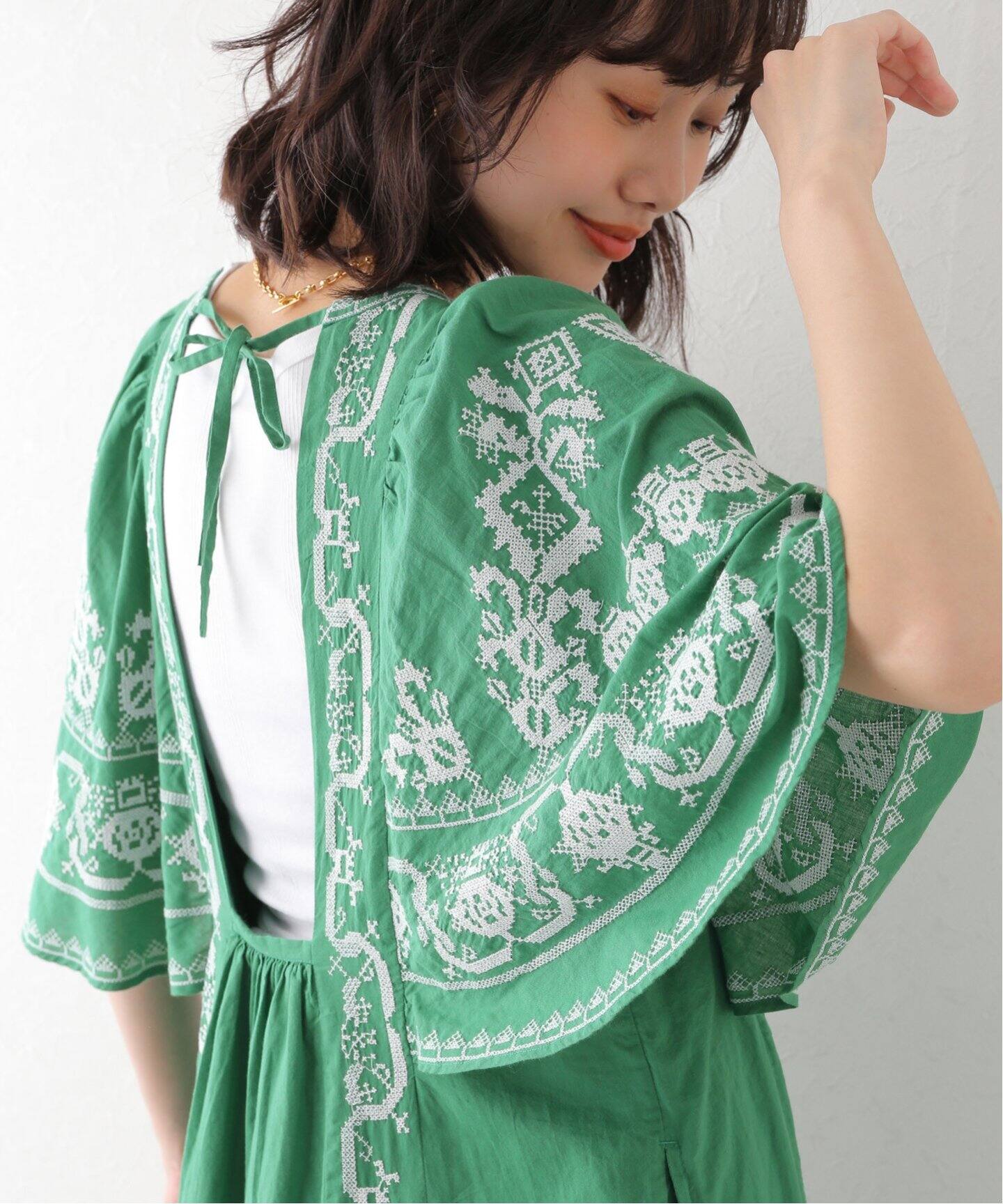 SARA MALLIKA/サラマリカ】コットンエンブロイダリーバックオープン  