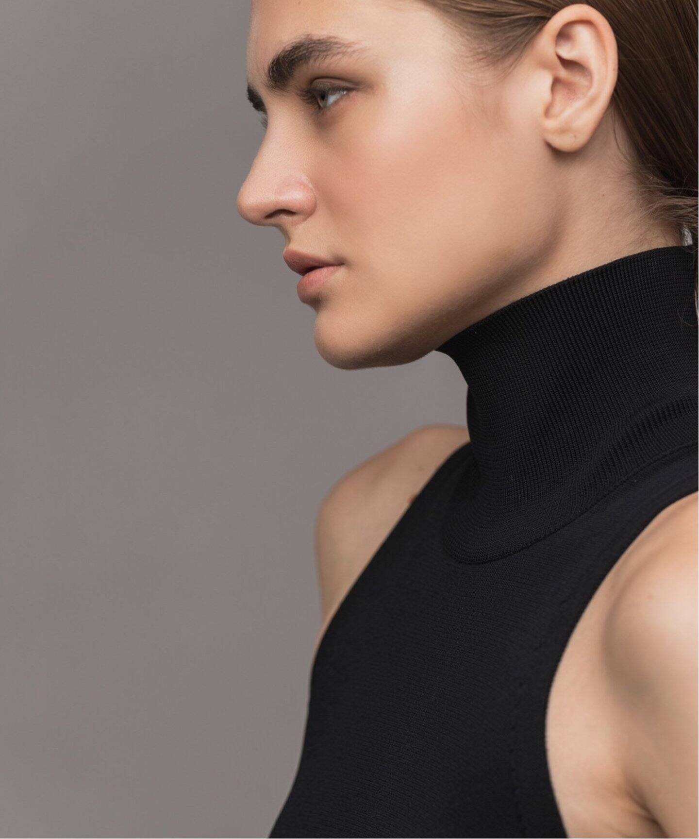 追加》【ELENI】テントフレアニットドレス（ワンピース）｜NOBLE  