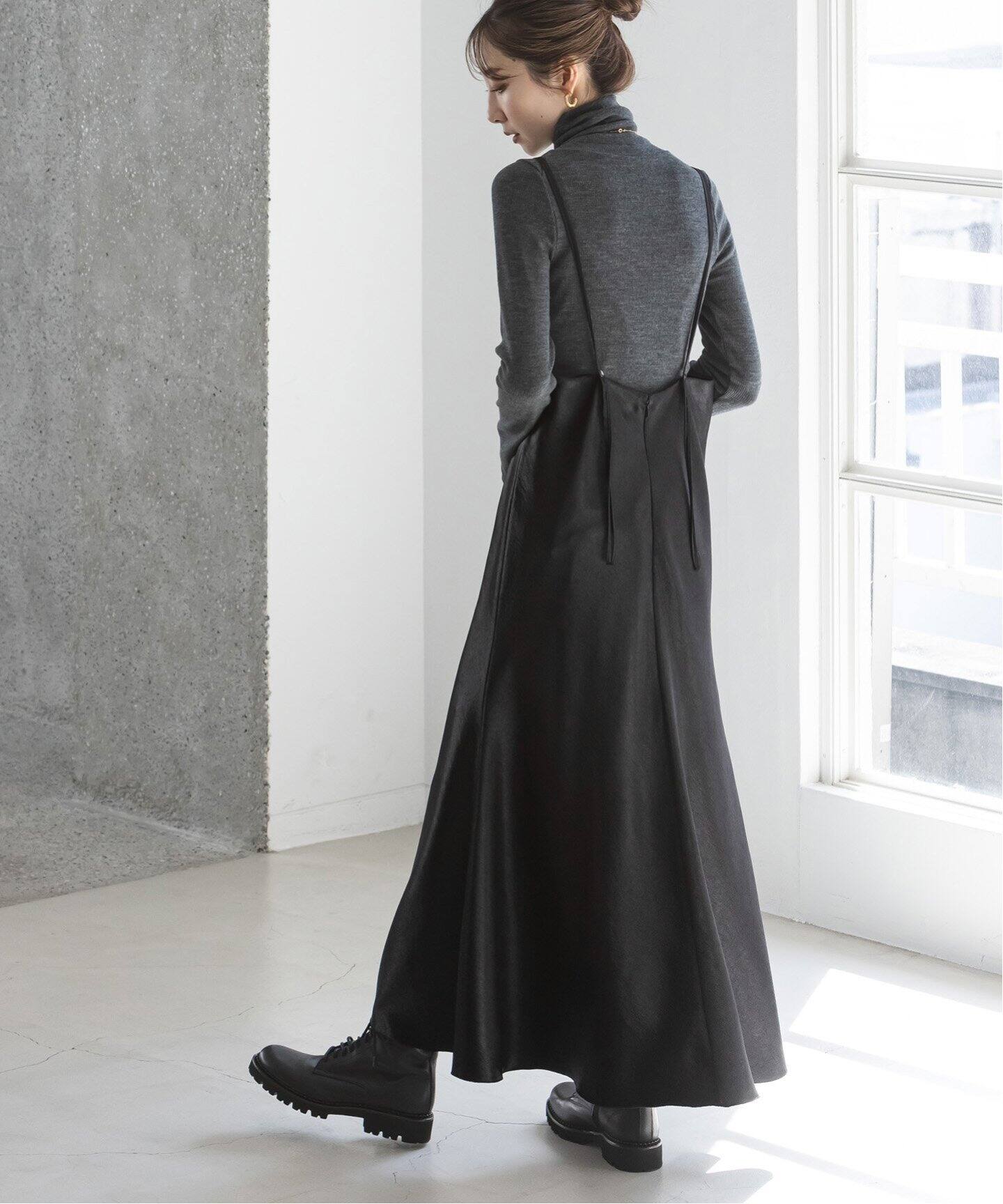 ダブルストラップキャミソールワンピース（ワンピース）｜NOBLE  