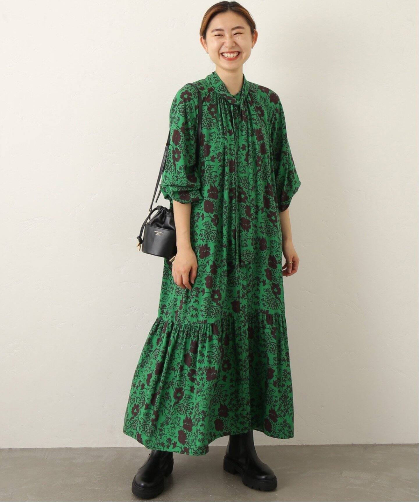 追加》レトロフラワープリントボウタイギャザーワンピース（ワンピース  