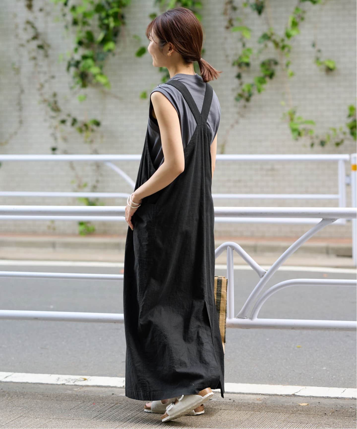 【新品】chambre de charme 庄島歩コラボ ワンピース フリー 新品】chambre de charme 庄島歩コラボ ワンピース フリー