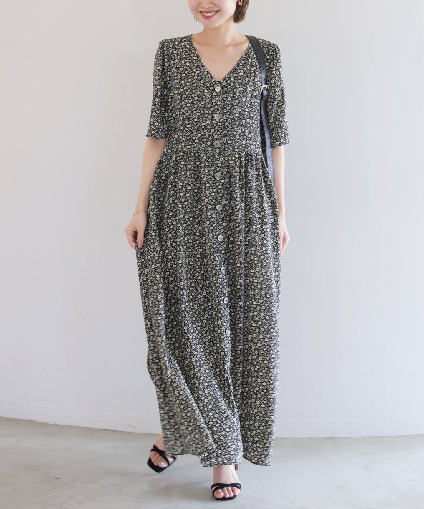 Fleurプリントフロントボタンワンピース（ワンピース）｜SLOBE IENA  