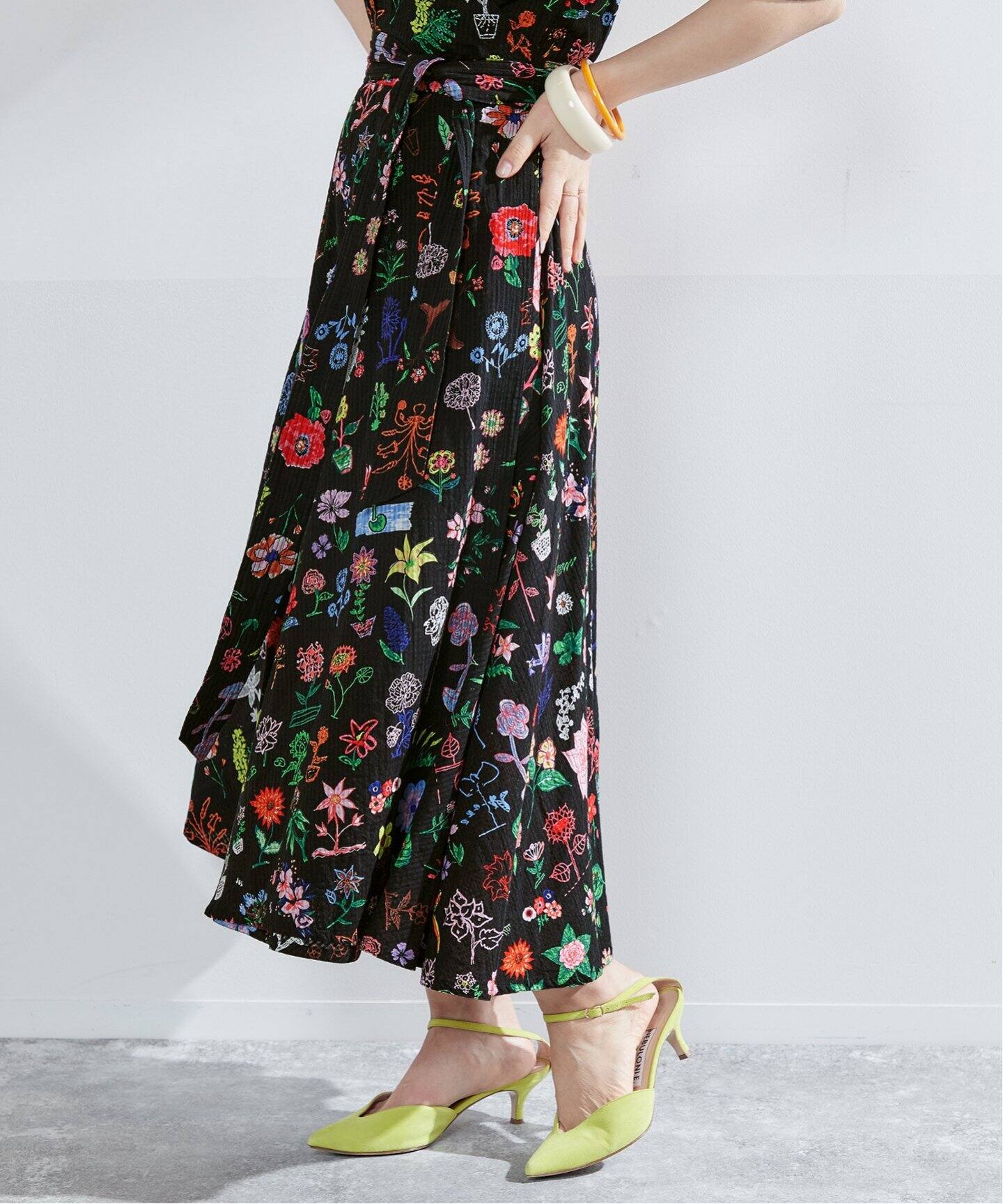 Mii / ミイ】PRINTED FLOWER MOTIF WRAP DRESS（ワンピース 