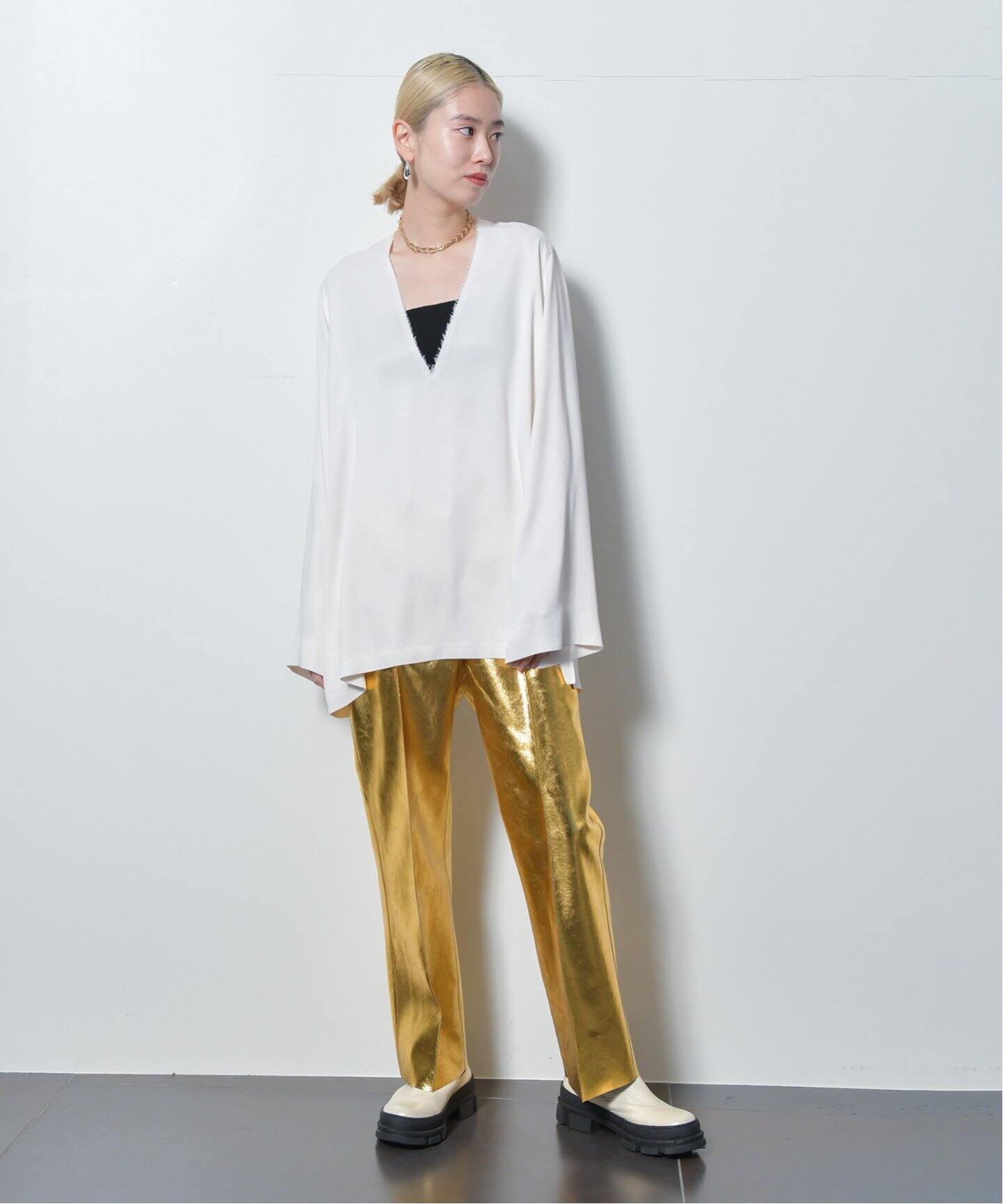 V NECK SATIN ブラウス（シャツ／ブラウス）｜CITYSHOP（シティ 