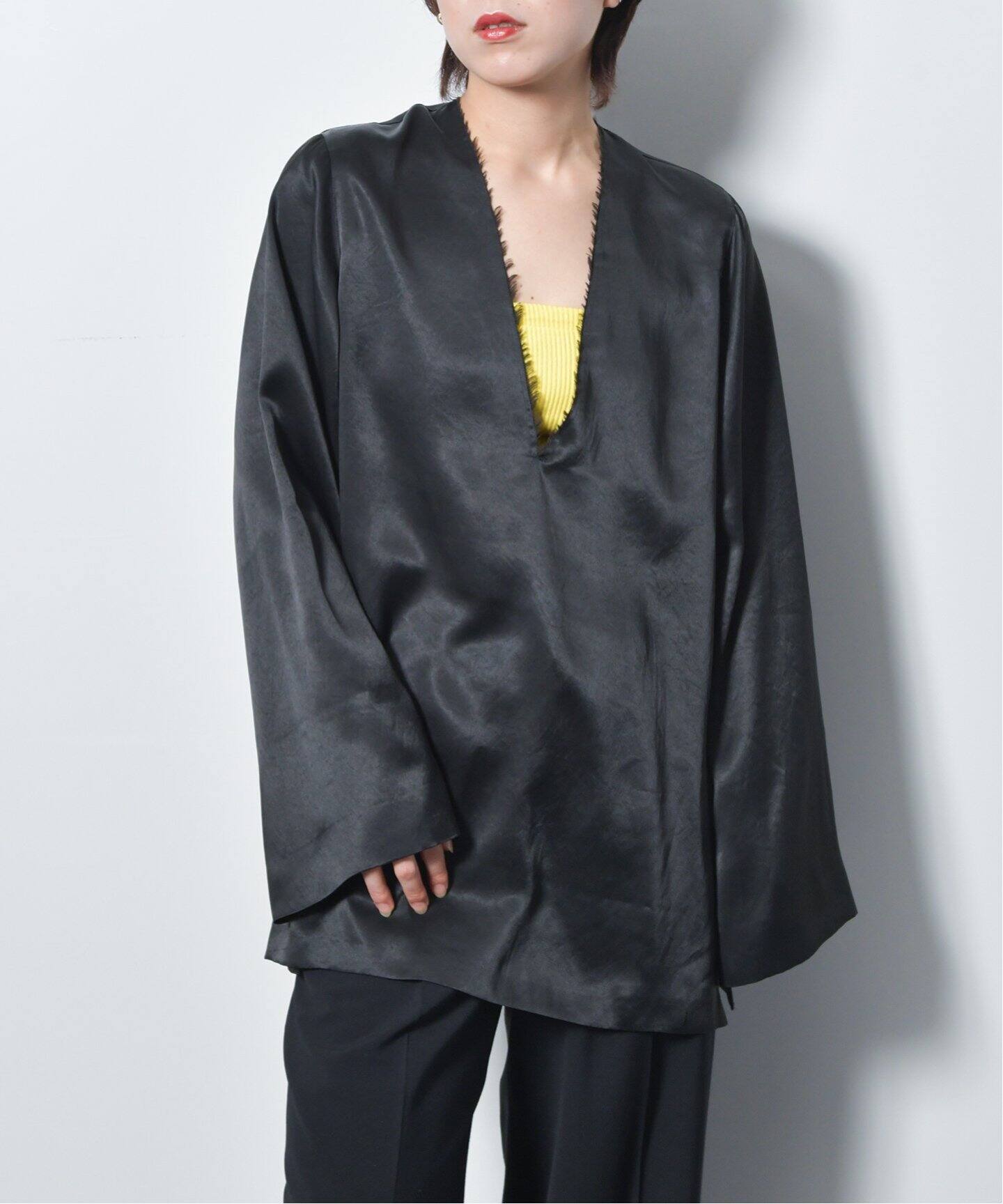 V NECK SATIN ブラウス（シャツ／ブラウス）｜CITYSHOP（シティ 