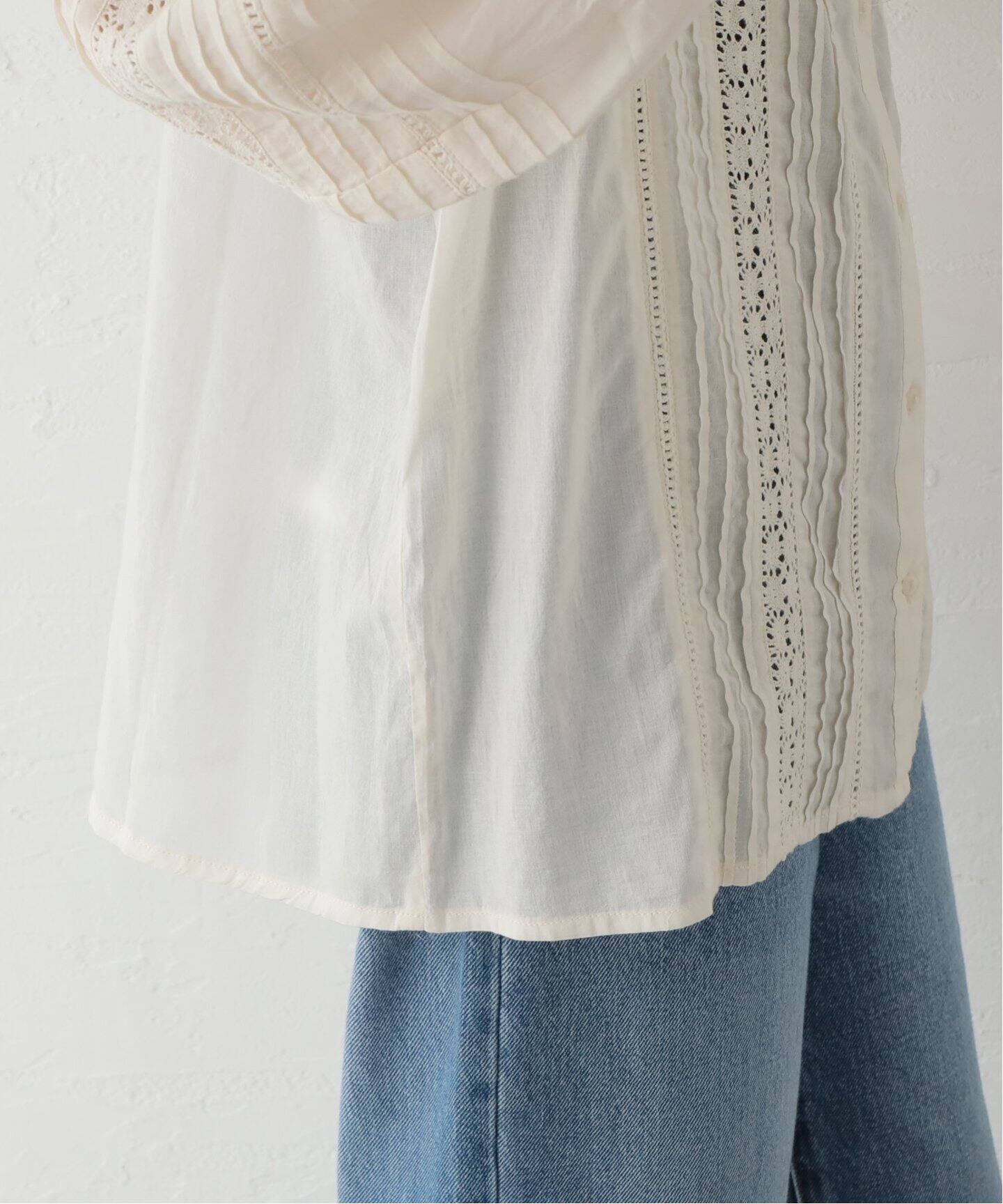 メゾンホテルFRILL BLOUSE