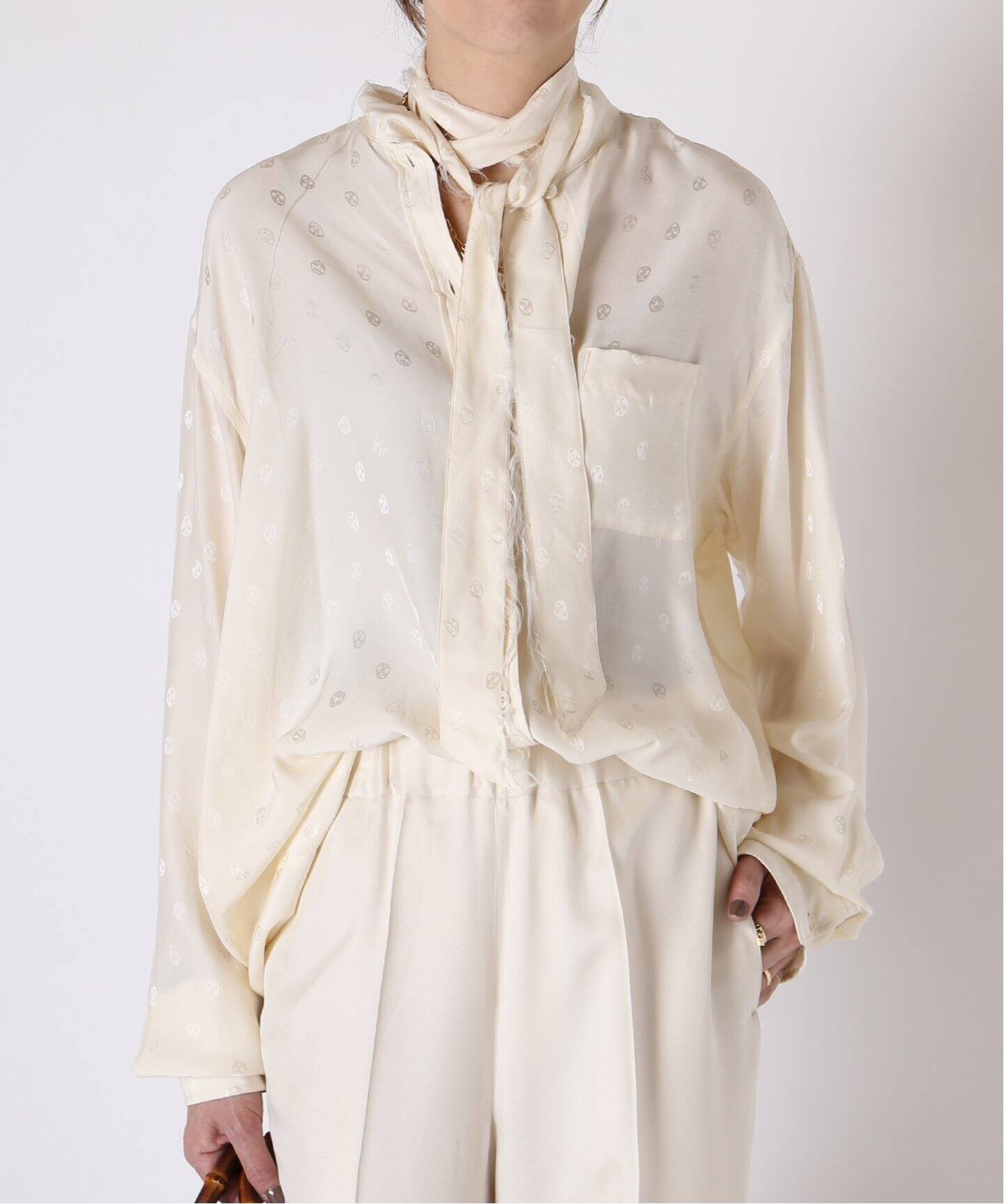 STAND ALONE/スタンド アローン】JACQUARED SILK ブラウス（シャツ  