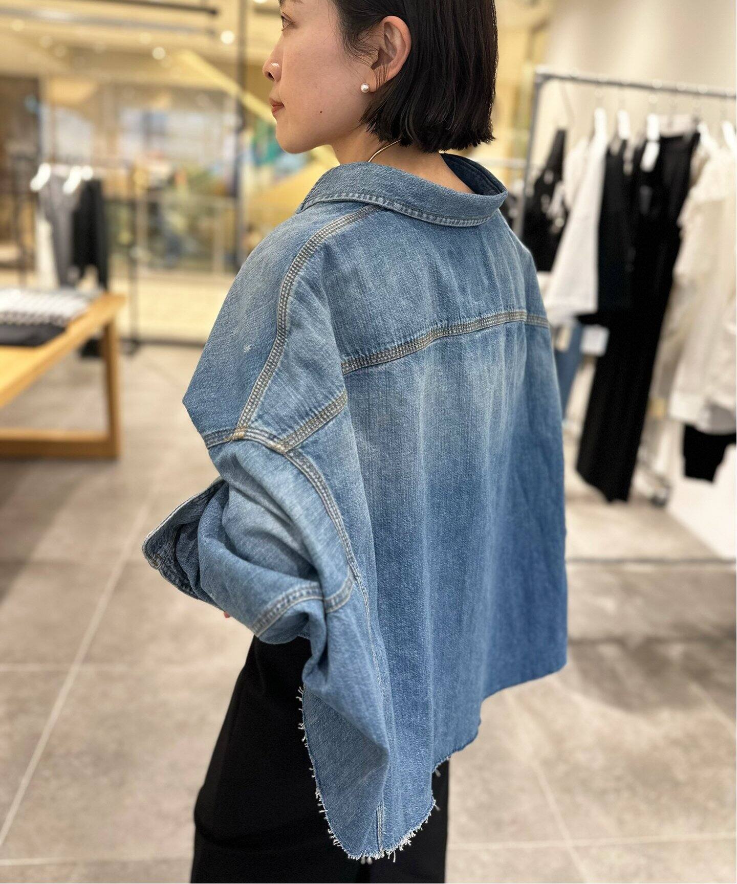 R13/アールサーティーン】CROPPED DENIM SHIRT（シャツ／ブラウス 