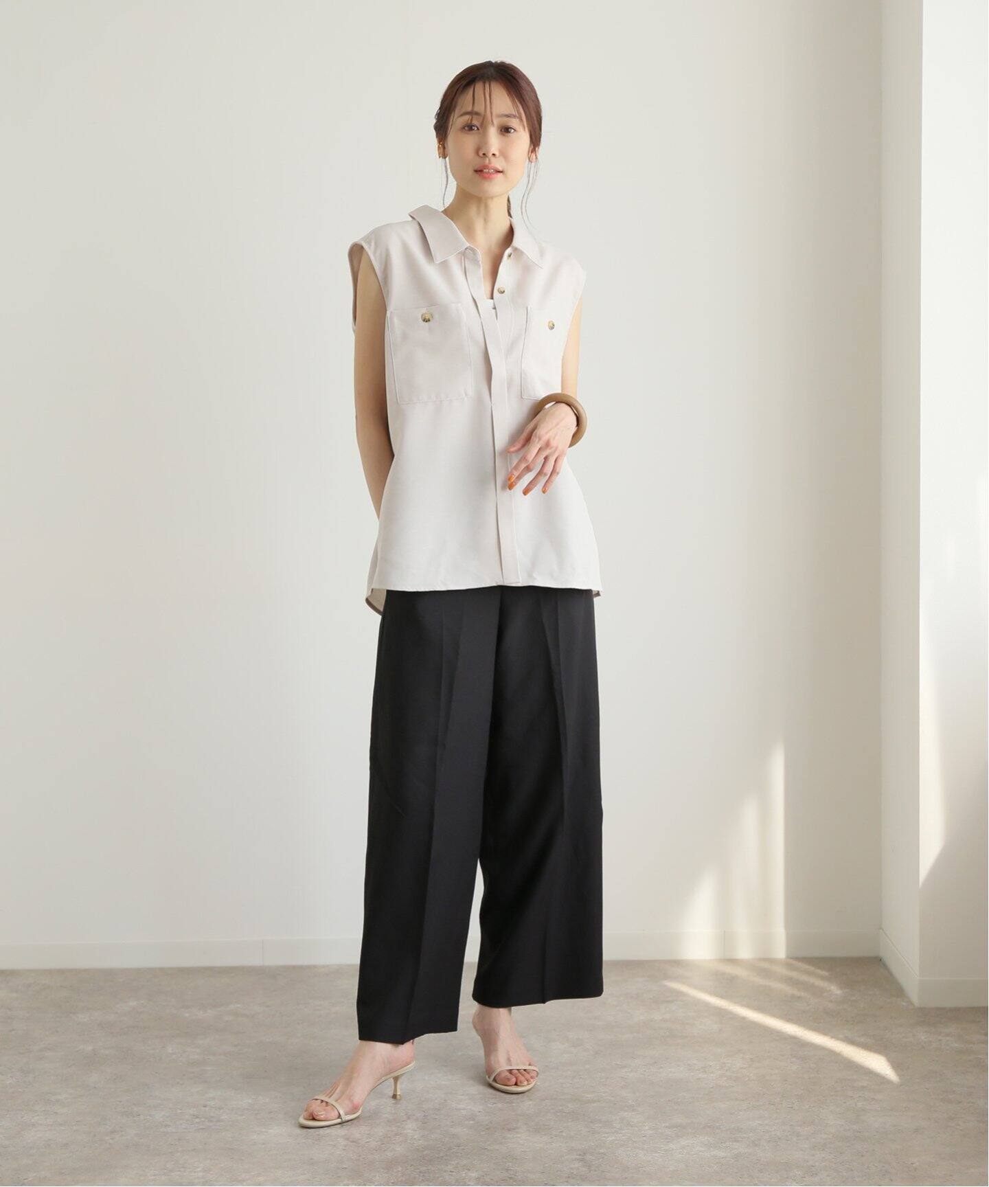 【新品未使用】archivio ノースリーブシャツ 黒/白 楽天市場】【最終セール】アルチビオ / archivio ノースリーブ