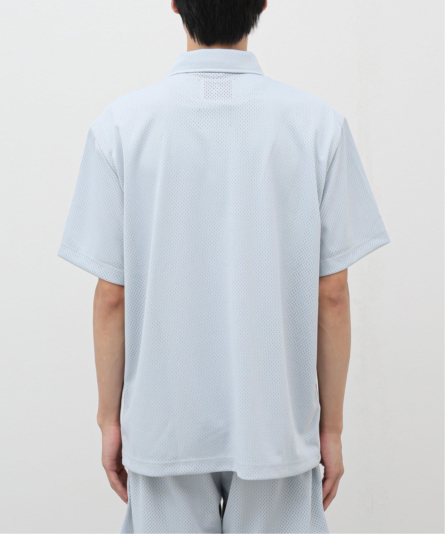 SHOOTAROUND SHIRT / ショートラウンドシャツ（シャツ／ブラウス