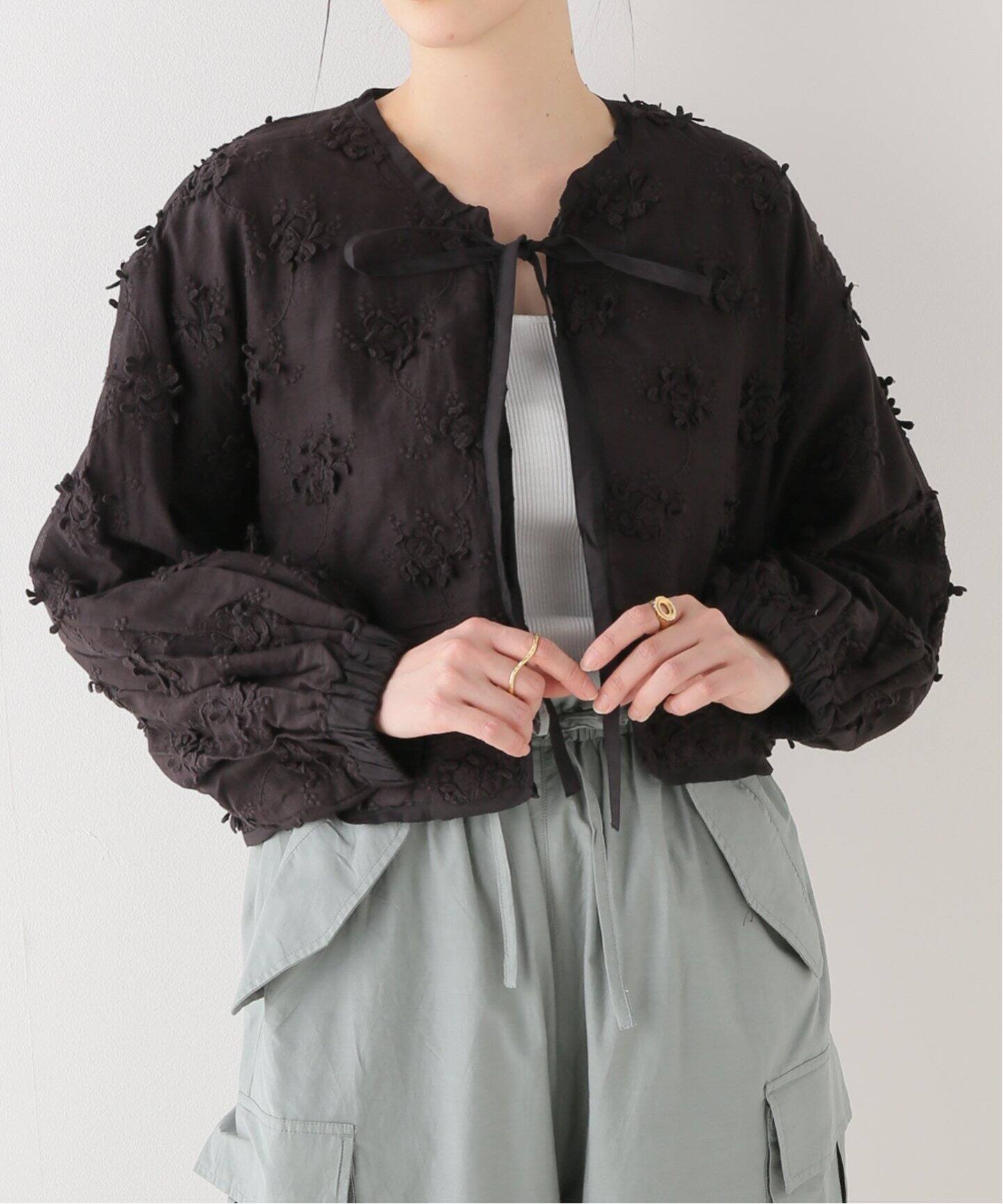 crinkle crinkle crinkle】sheer cotton 3D embroidery boler（シャツ 