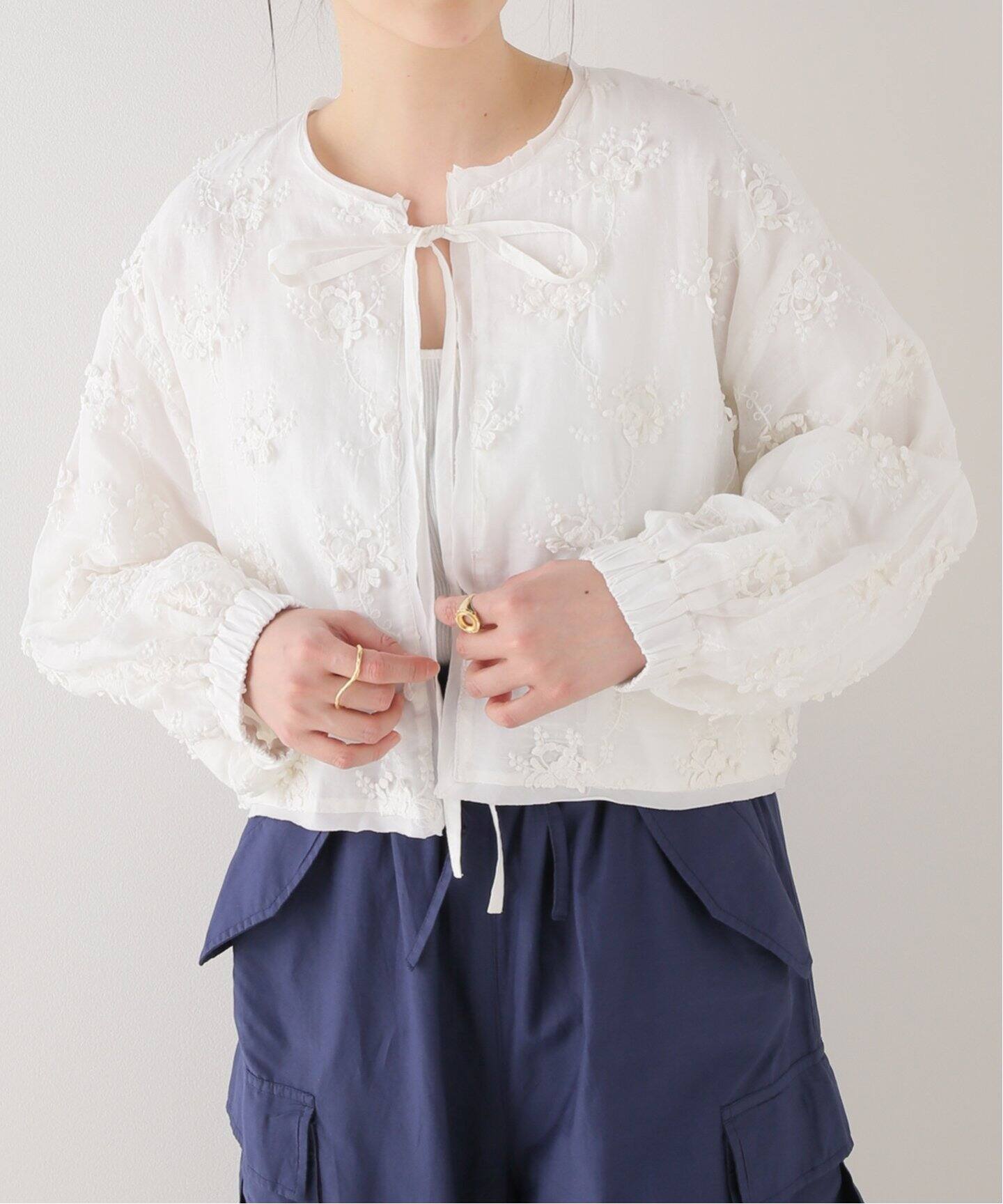 crinkle crinkle crinkle】sheer cotton 3D embroidery boler（シャツ 