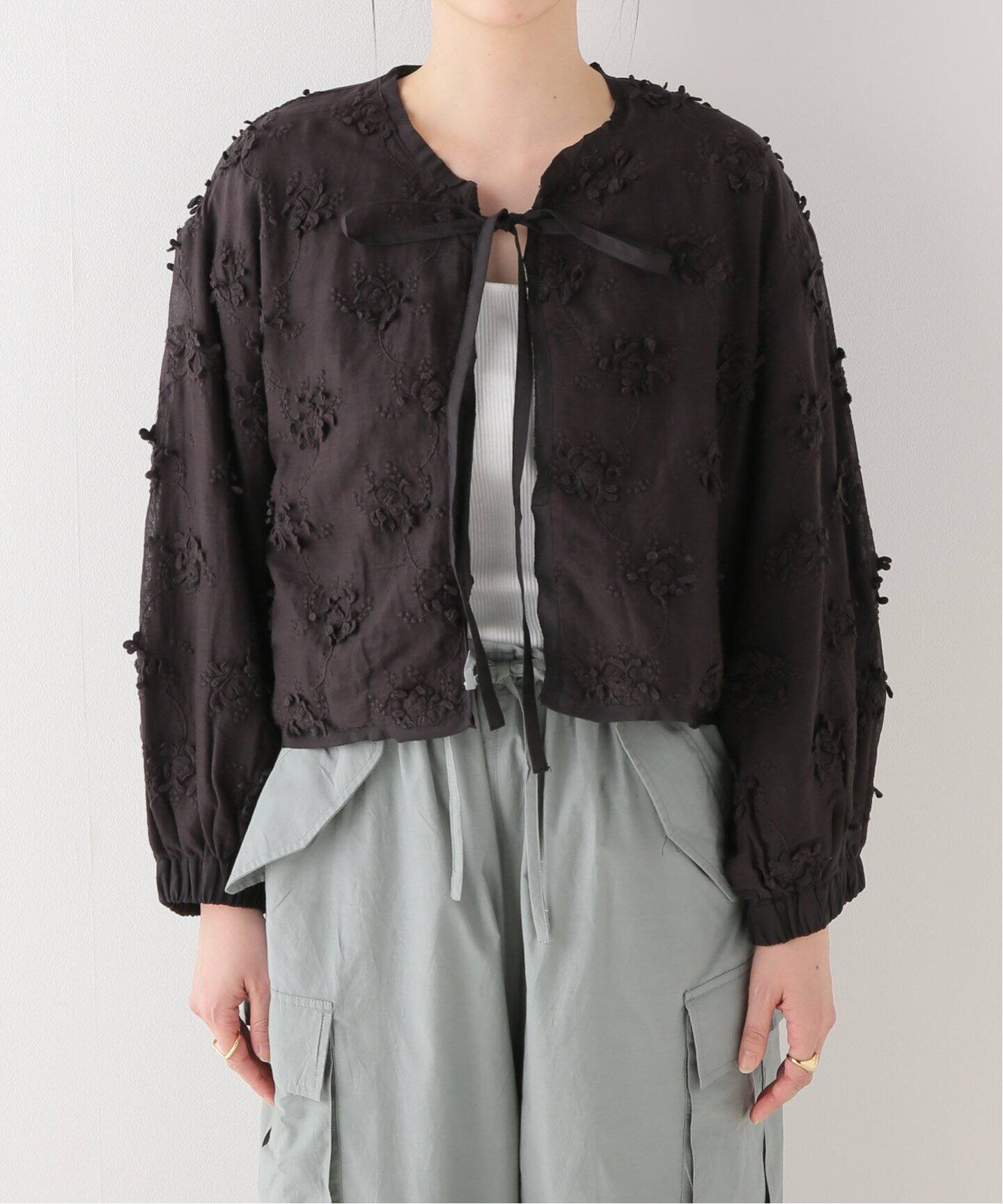 crinkle crinkle crinkle】sheer cotton 3D embroidery boler（シャツ 