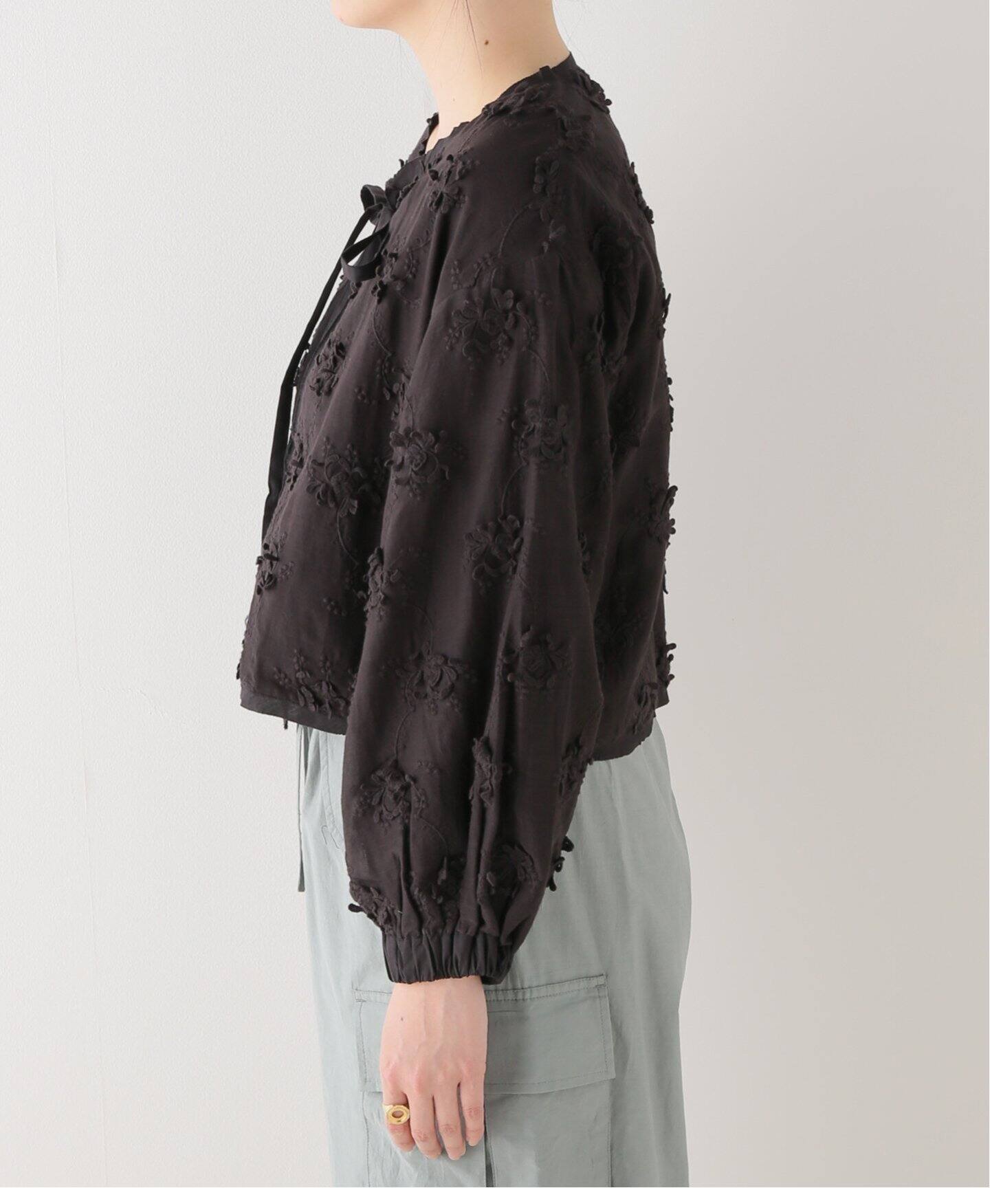 crinkle crinkle crinkle】sheer cotton 3D embroidery boler（シャツ 