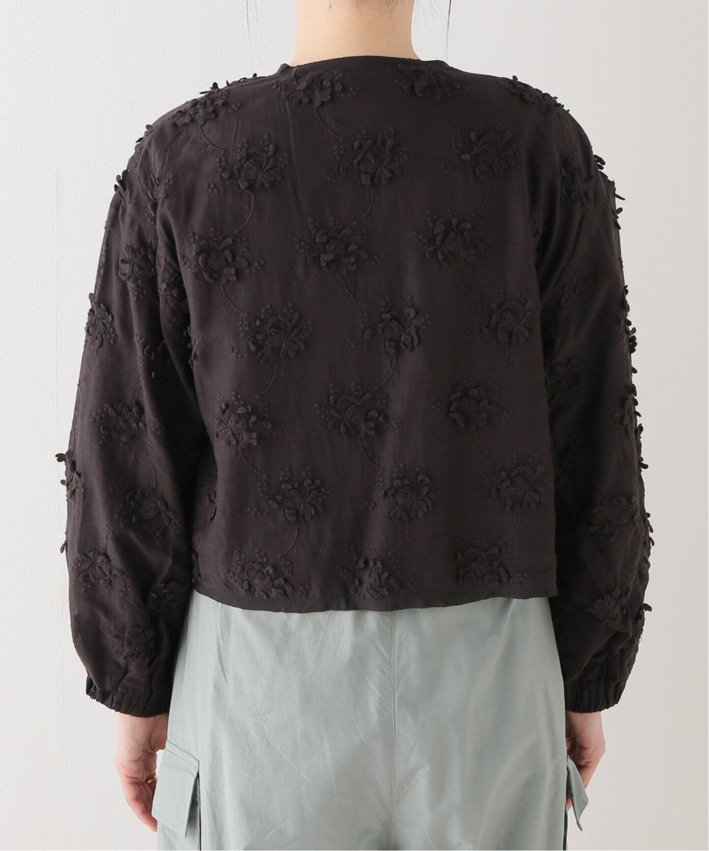 crinkle crinkle crinkle】sheer cotton 3D embroidery boler（シャツ 