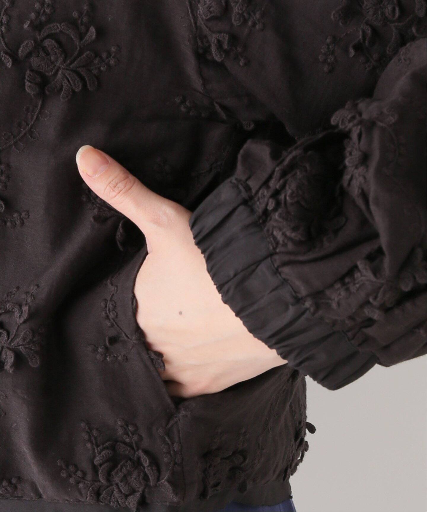 crinkle crinkle crinkle】sheer cotton 3D embroidery boler（シャツ 