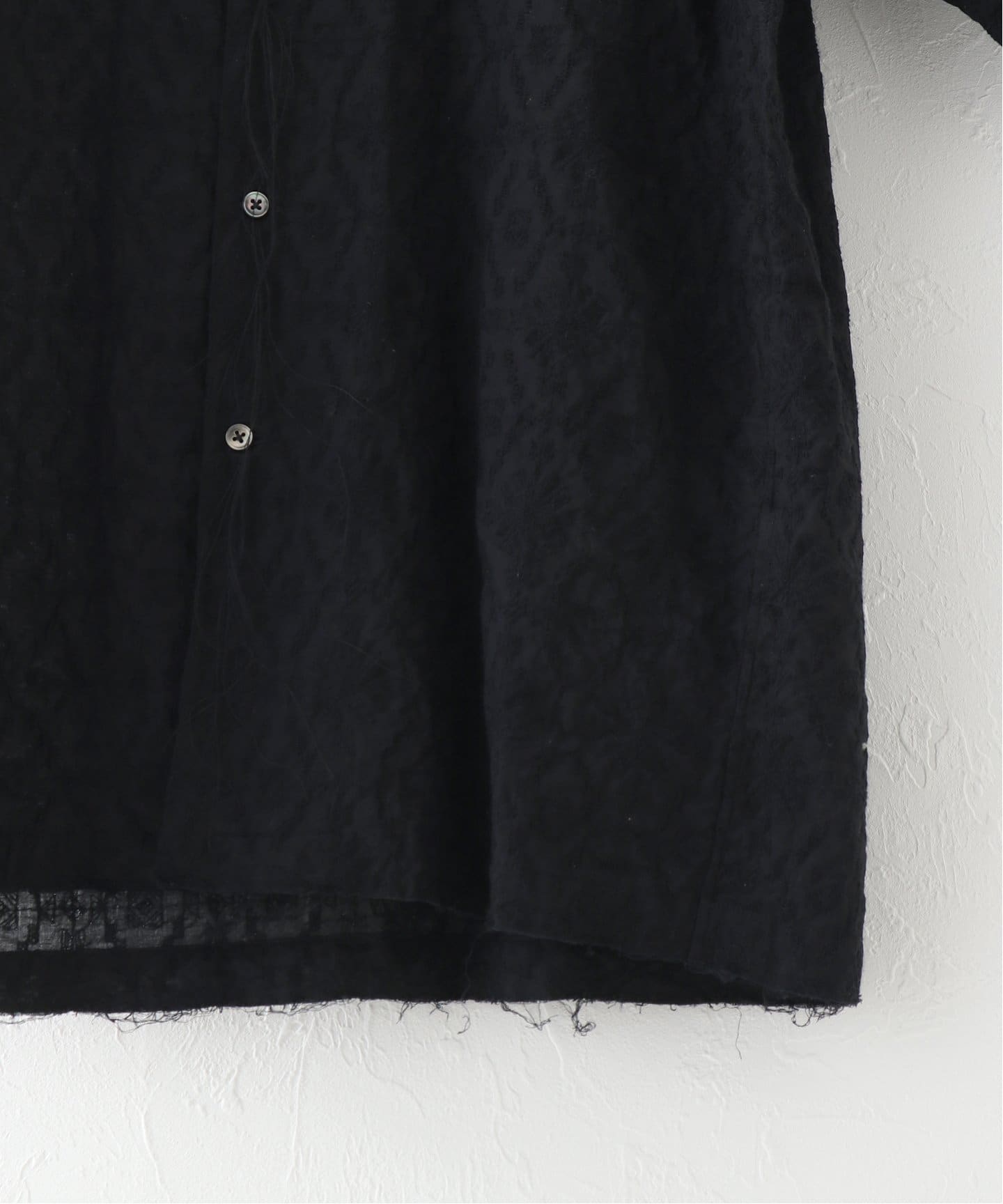 FACCIES] EMBROIDERED WT SH - BLACK | VALORE on