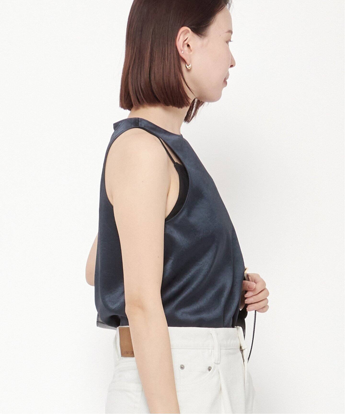 ミニマルサテンノースリーブブラウス（シャツ／ブラウス）｜AP STUDIO  