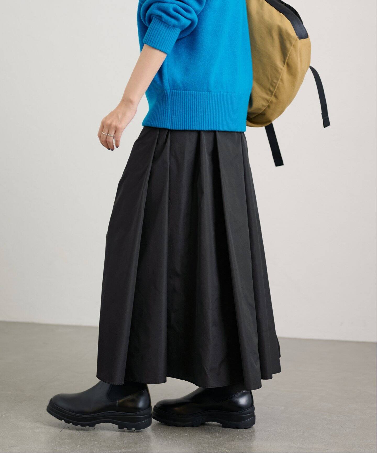 タフタギャザースカート（ロング・マキシ丈スカート）｜FRAMeWORK  