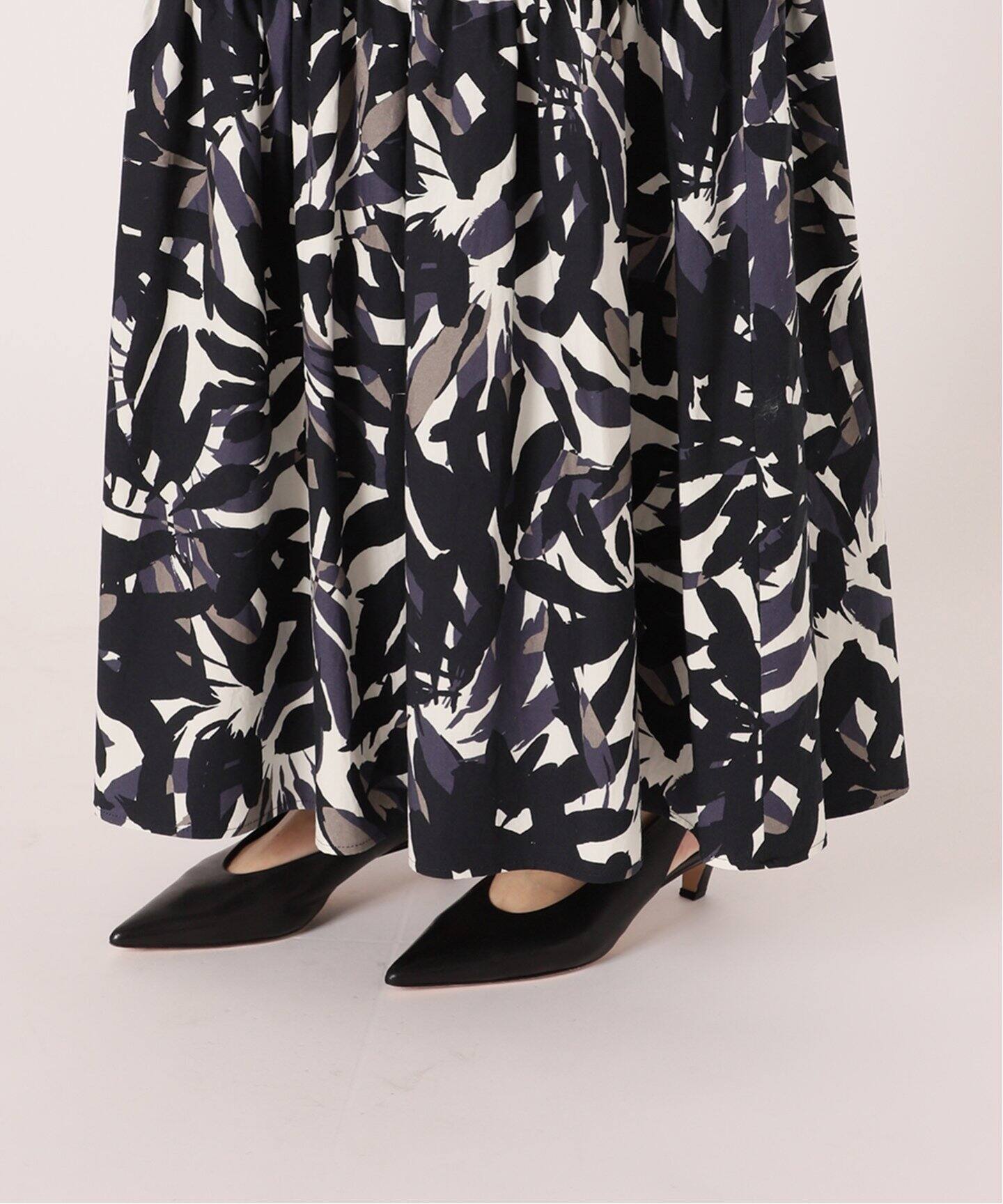 ボタニカルフラワープリントスカート（ロング・マキシ丈スカート  