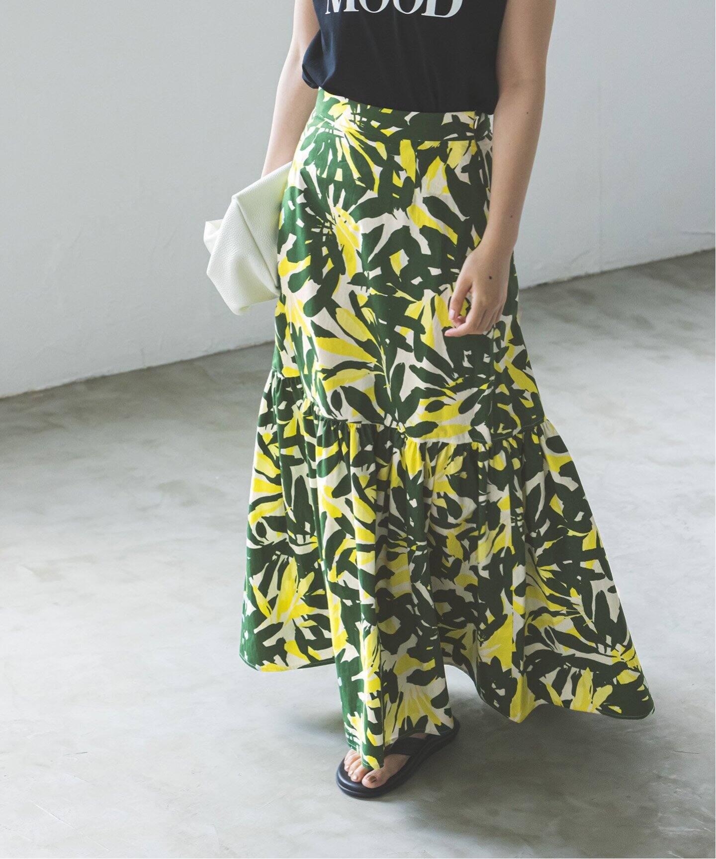 ボタニカルフラワープリントスカート（ロング・マキシ丈スカート  