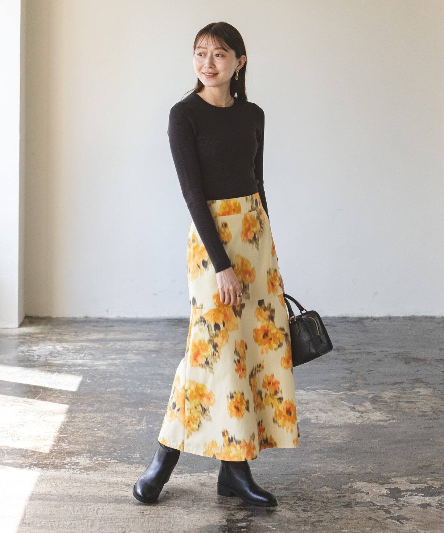 シェイドフラワープリントミディスカート（ロング・マキシ丈スカート  